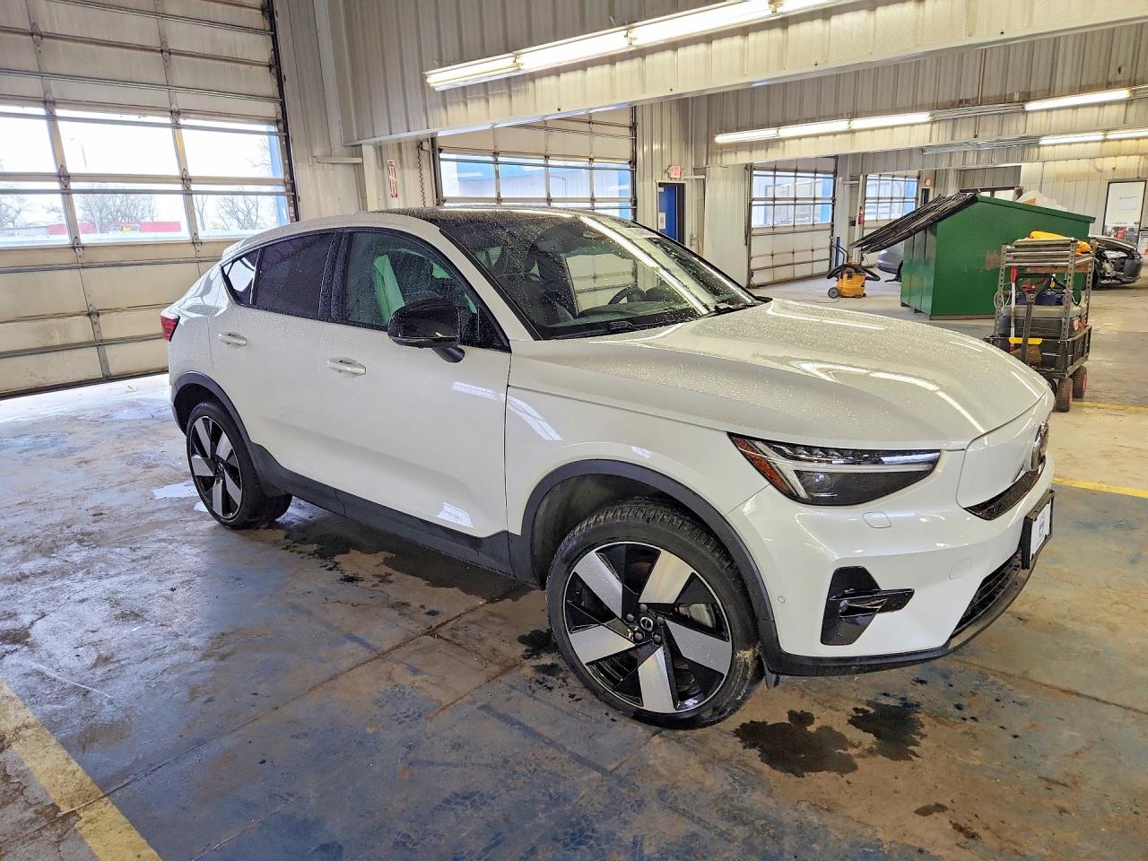 2023 Volvo C40 Recharge Ultimate White vin: YV4ED3GM4P2055695