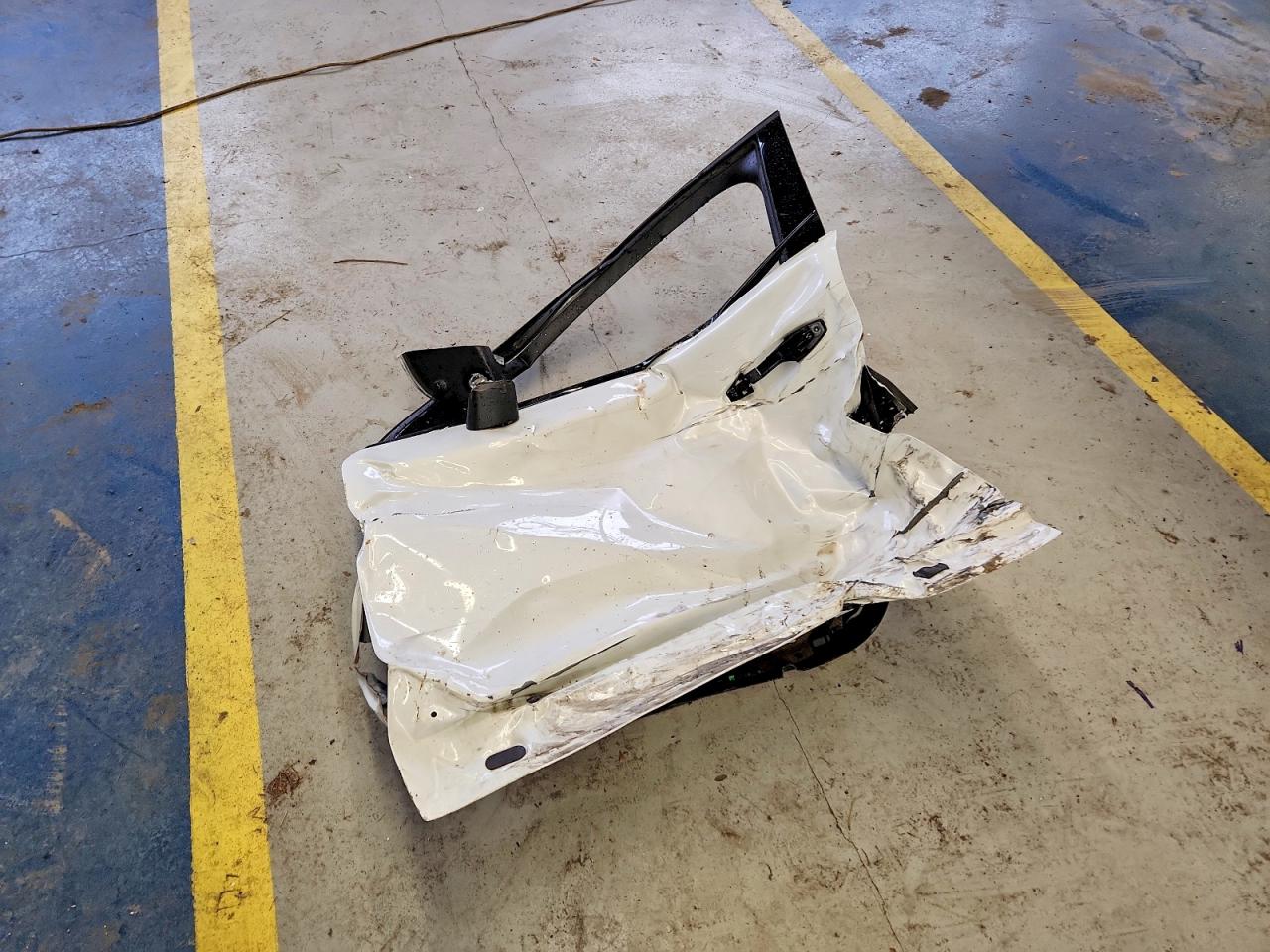 2023 Volvo C40 Recharge Ultimate White vin: YV4ED3GM4P2055695