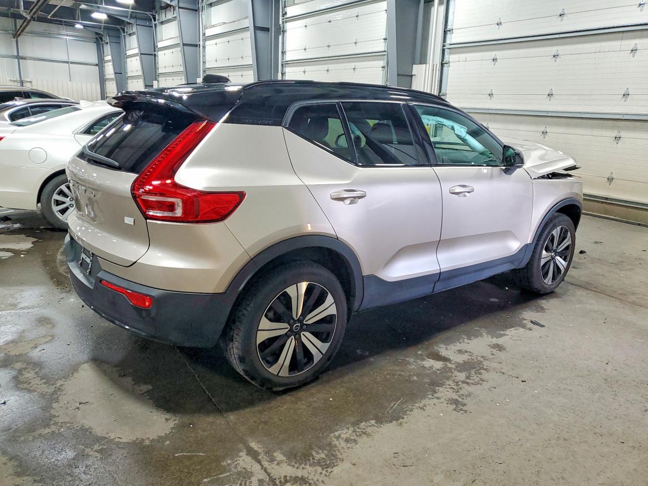 2023 Volvo Xc40 Recharge Plus Бежевый vin: YV4ED3UL3P2102839