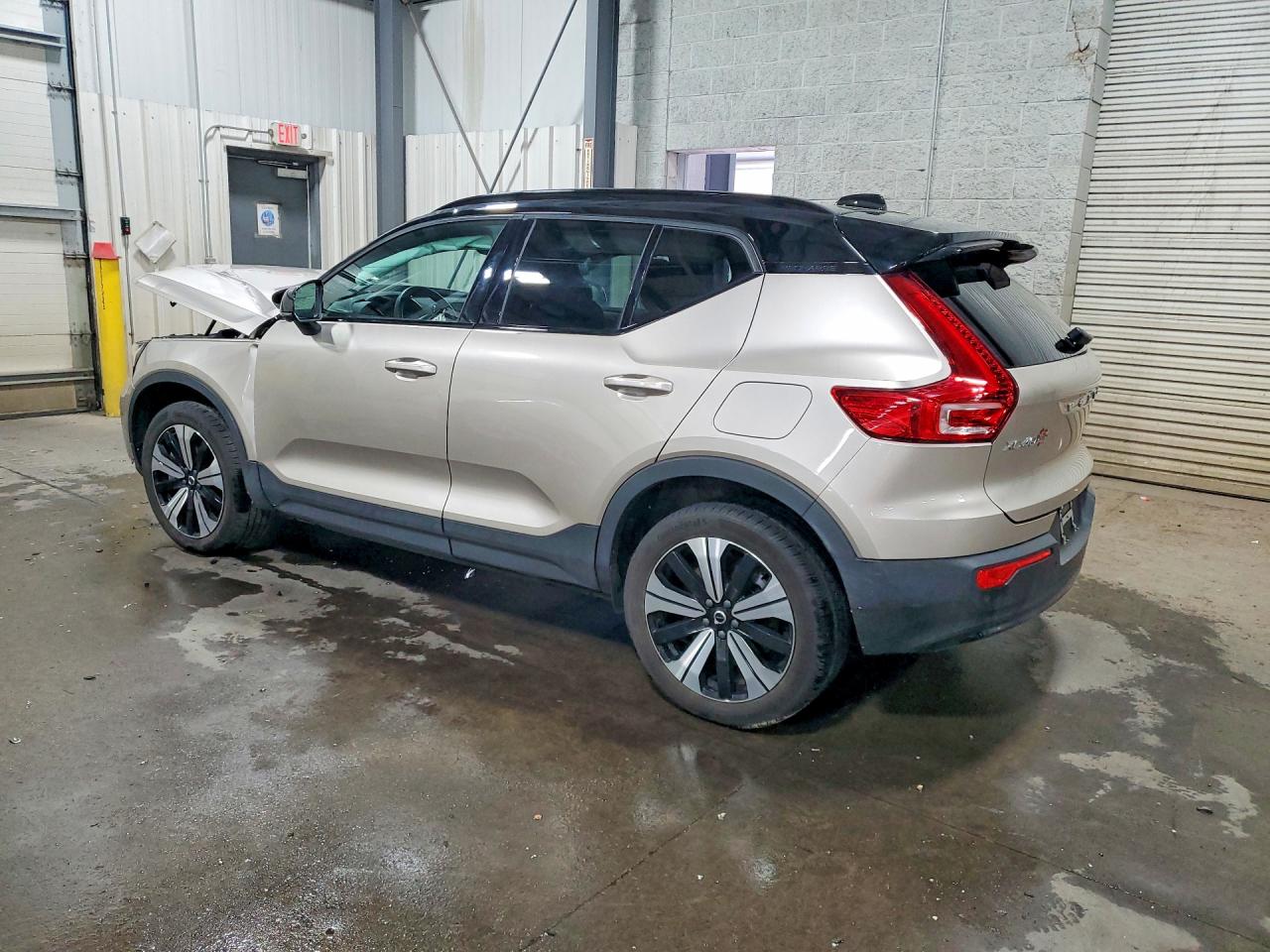 2023 Volvo Xc40 Recharge Plus Бежевый vin: YV4ED3UL3P2102839