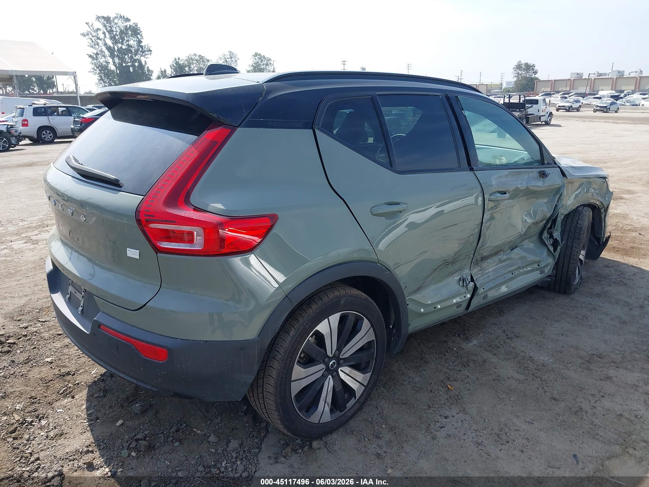 2023 Volvo Xc40 Recharge Pure Electric Twin Plus Green vin: YV4ED3UW3P2963092