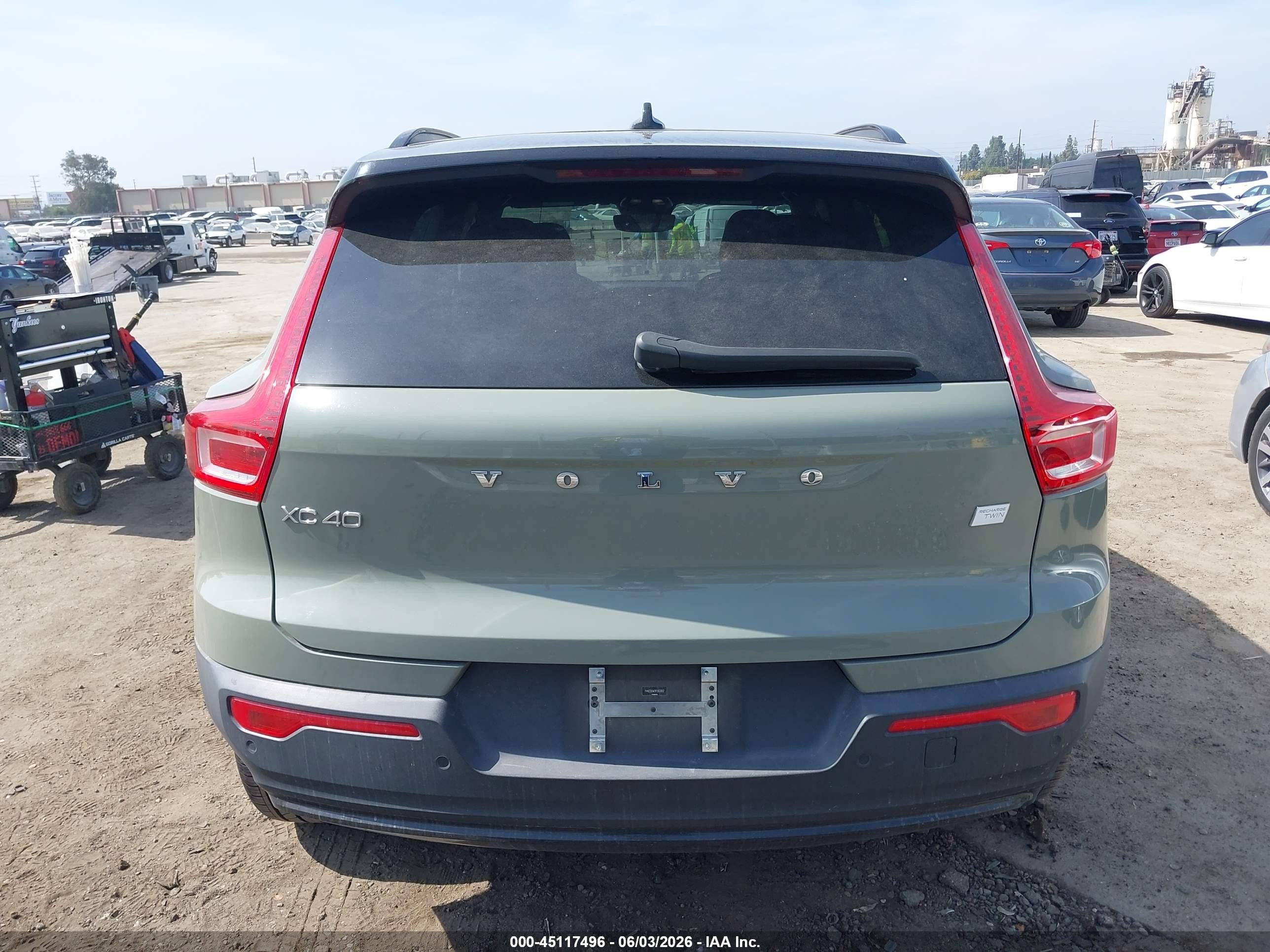 2023 Volvo Xc40 Recharge Pure Electric Twin Plus Green vin: YV4ED3UW3P2963092