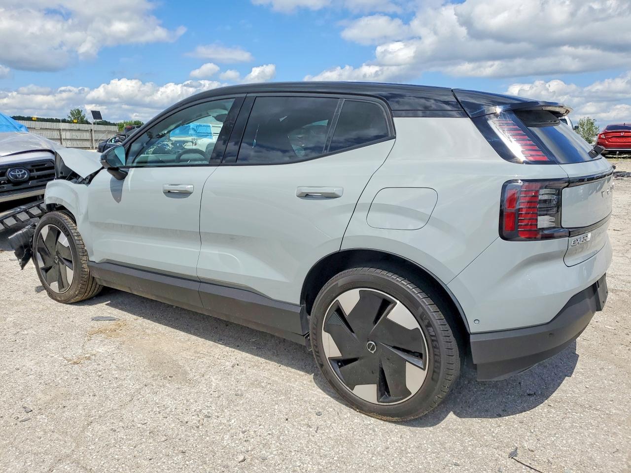 2025 Volvo Ex30 Ultra Gray vin: YV4EK3ZLXS2604982