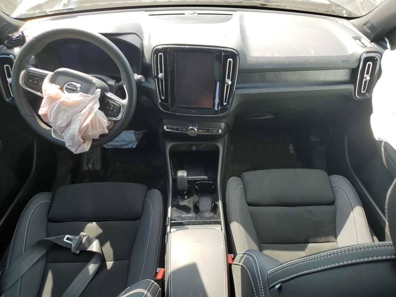 2024 Volvo Xc40 Recharge Ultimate Black vin: YV4ER3XM8R2252325