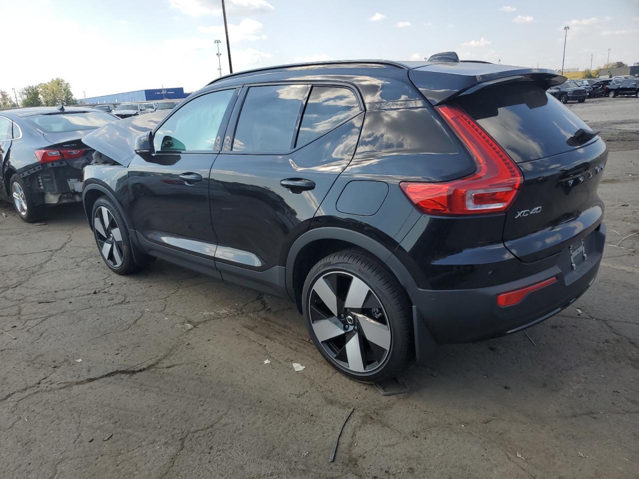 2024 Volvo Xc40 Recharge Ultimate Black vin: YV4ER3XM8R2252325
