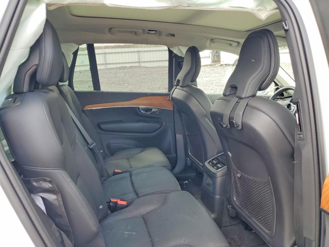 2024 Volvo Xc90 Plus White vin: YV4H60CE0R1258662