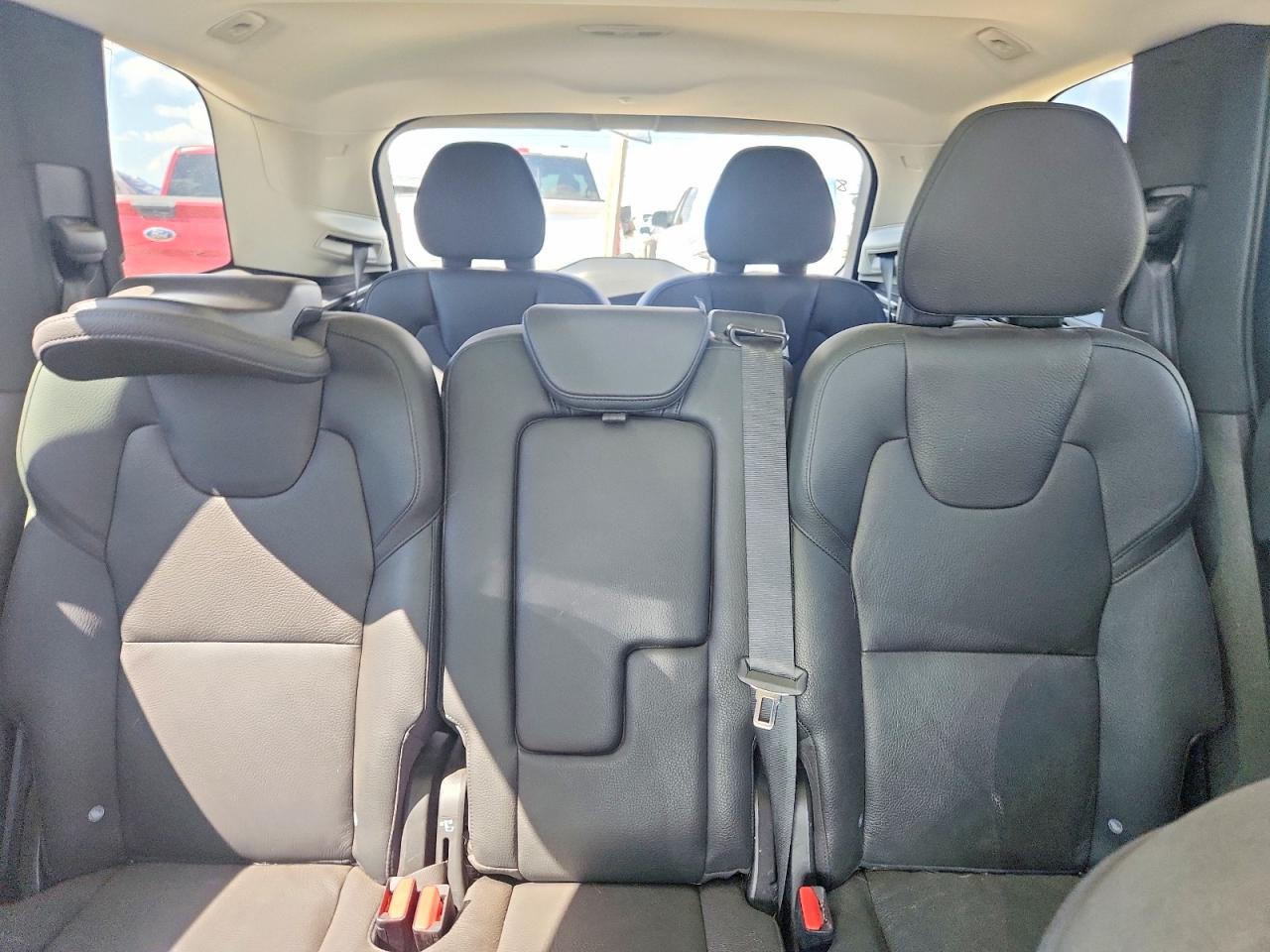 2024 Volvo Xc90 Plus White vin: YV4H60CE5R1201566