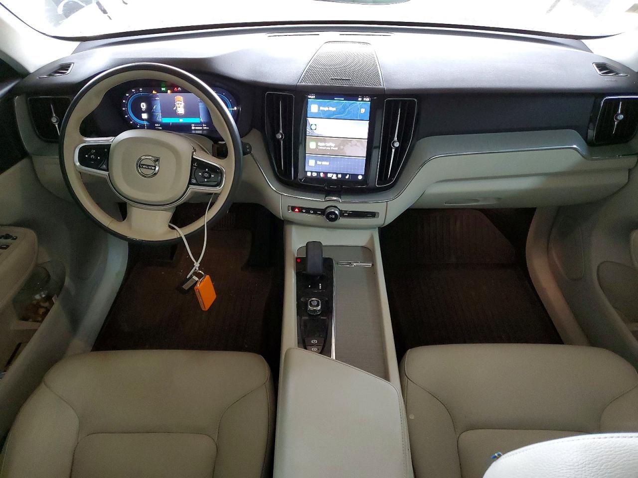 2024 Volvo Xc60 Plus White vin: YV4H60DL2R1878118