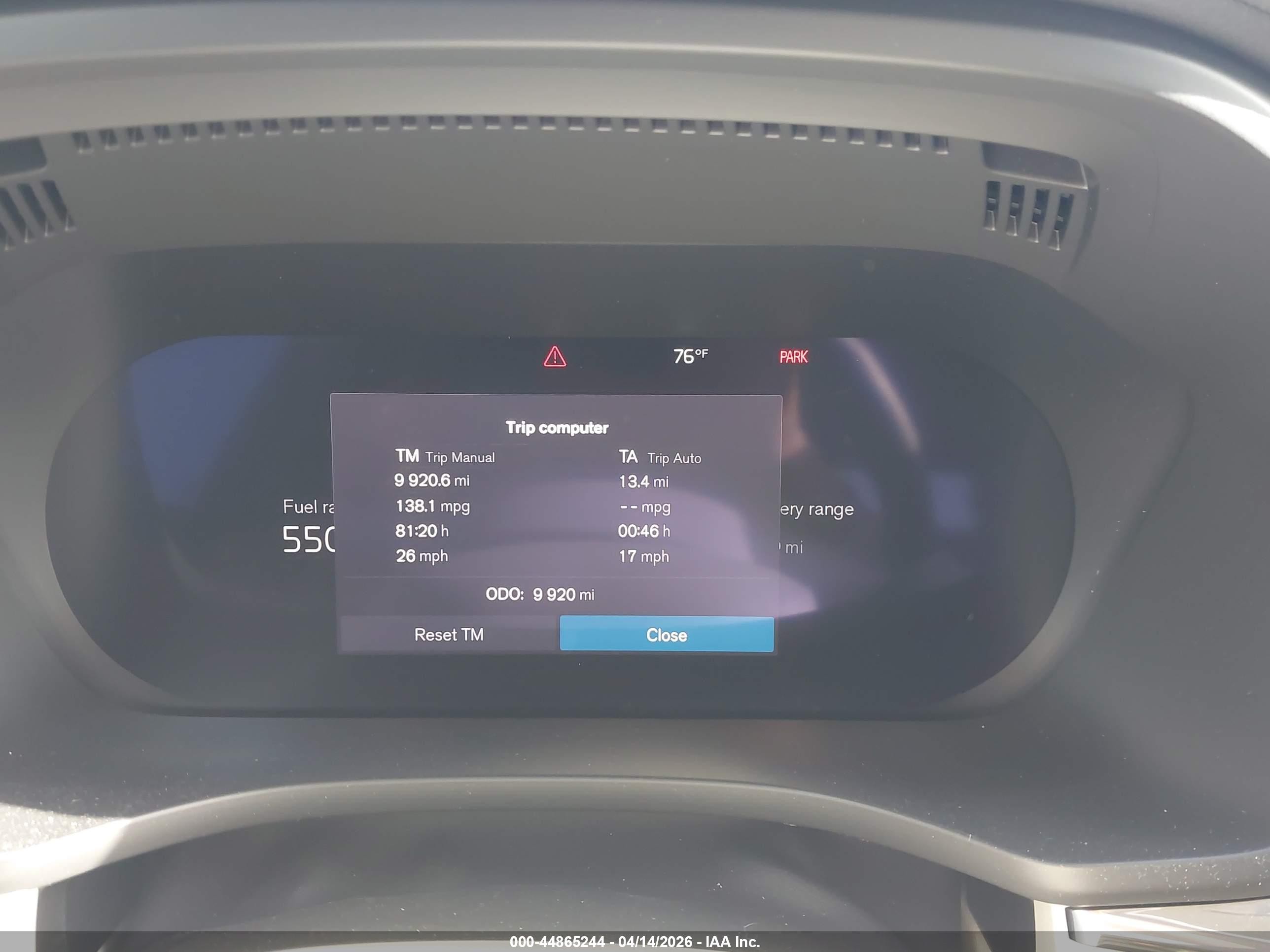 2024 Volvo Xc60 Recharge Plug-in Hybrid T8 Ultimate Dark Theme Orange vin: YV4H60DM4R1941521