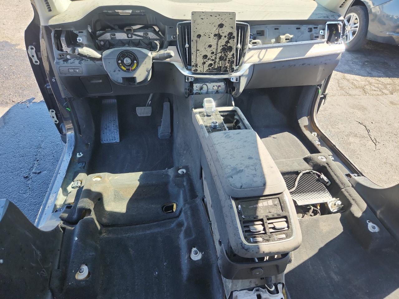 2025 Volvo Xc90 Plus Black vin: YV4H60PB8S1352164 Damage: Steering Wheel, Missing, Replacement Required