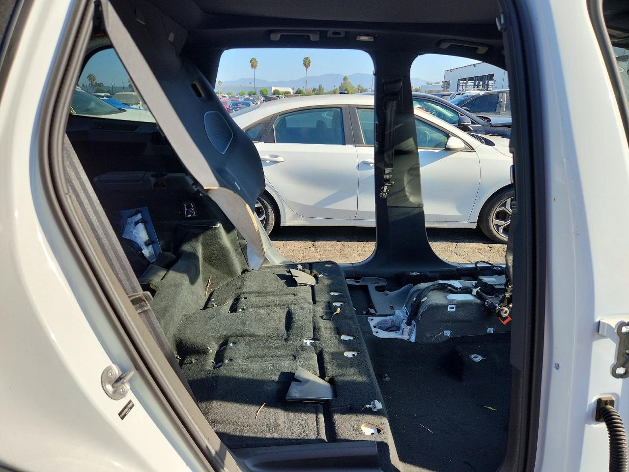 2025 Volvo Xc90 Plus White vin: YV4H60PB8S1379008