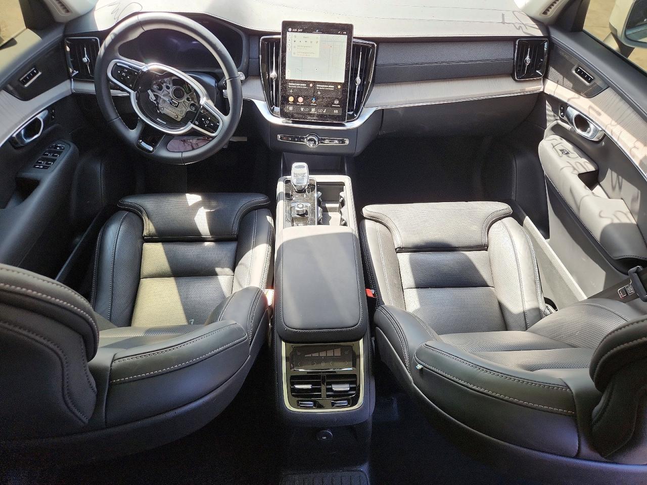2025 Volvo Xc90 Ultra White vin: YV4H60PG9S1363637