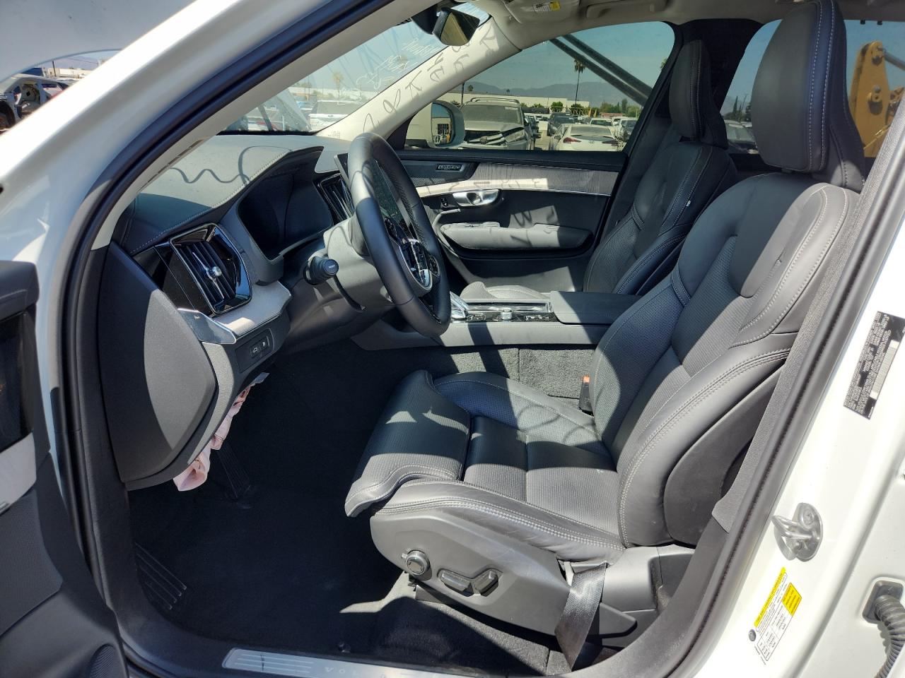 2025 Volvo Xc90 Ultra White vin: YV4H60PG9S1363637 Damage: Airbag - Front Left, Deployed, Replacement Required