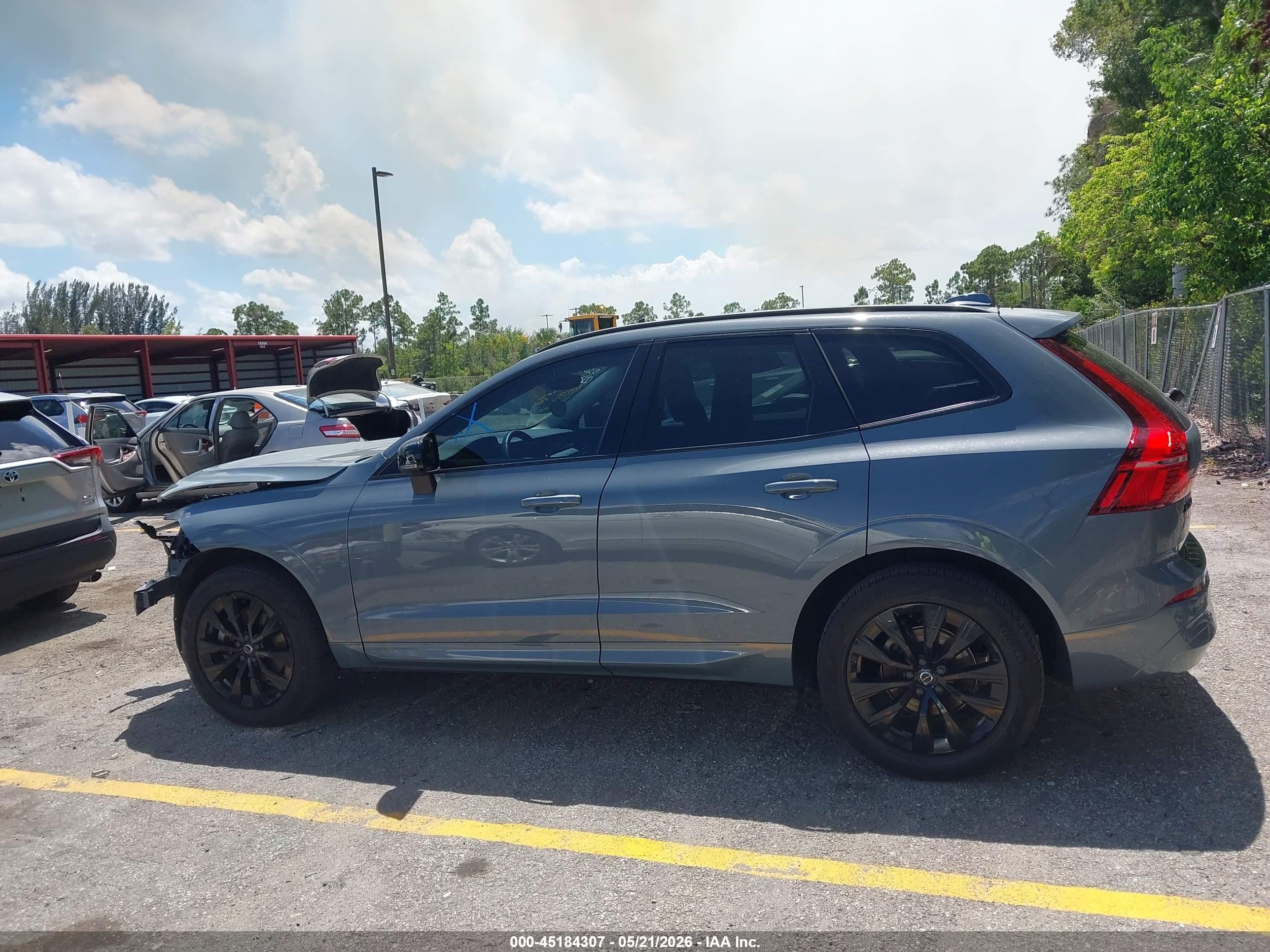 2023 Volvo Xc60 B5 Core Gray vin: YV4L12DK0P1254956