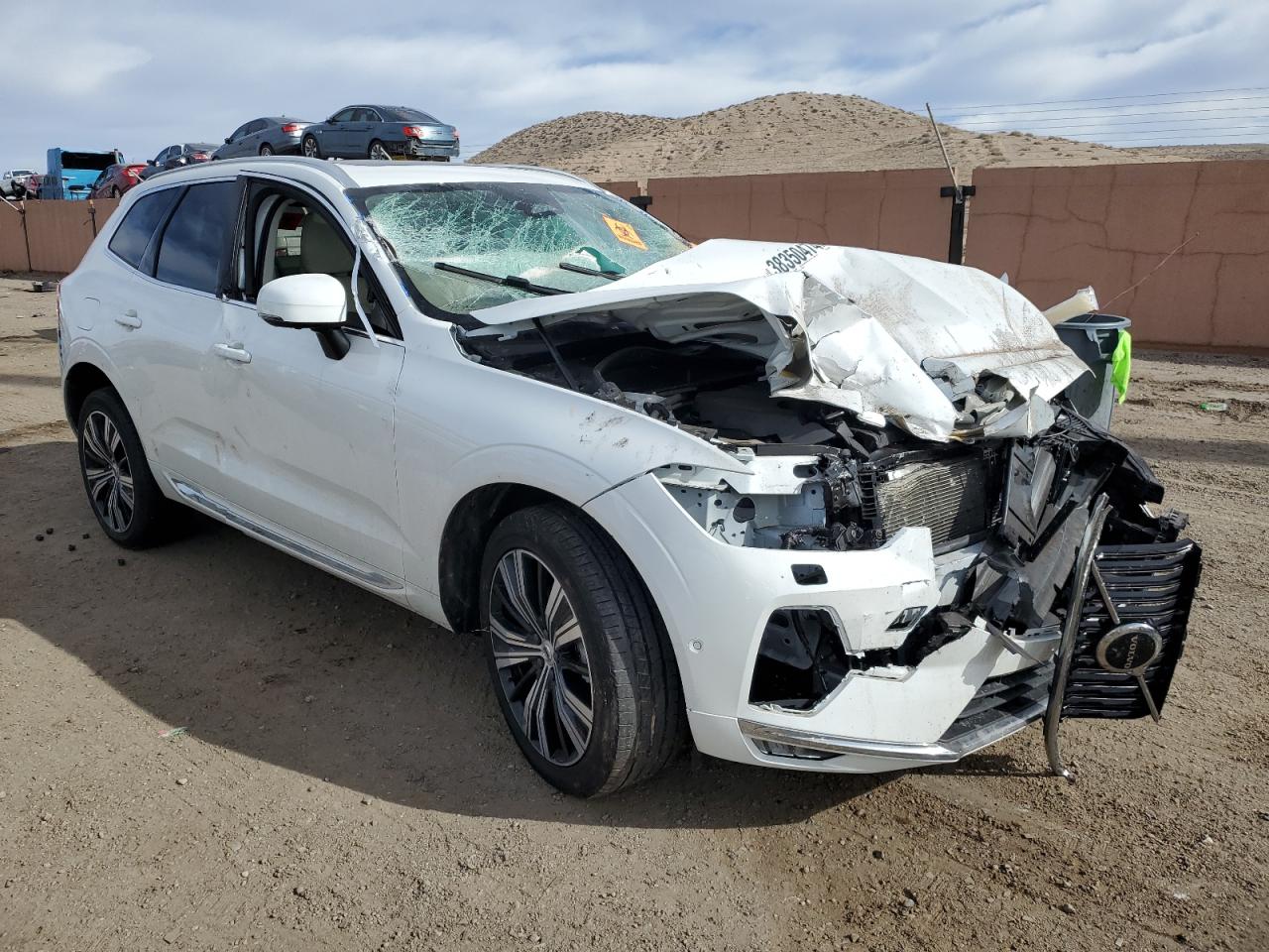 2022 Volvo Xc60 B5 Inscription Silver vin: YV4L12DL5N1050482