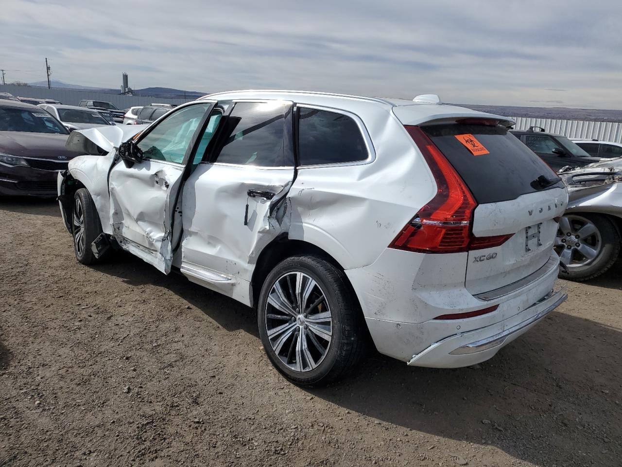 2022 Volvo Xc60 B5 Inscription Silver vin: YV4L12DL5N1050482