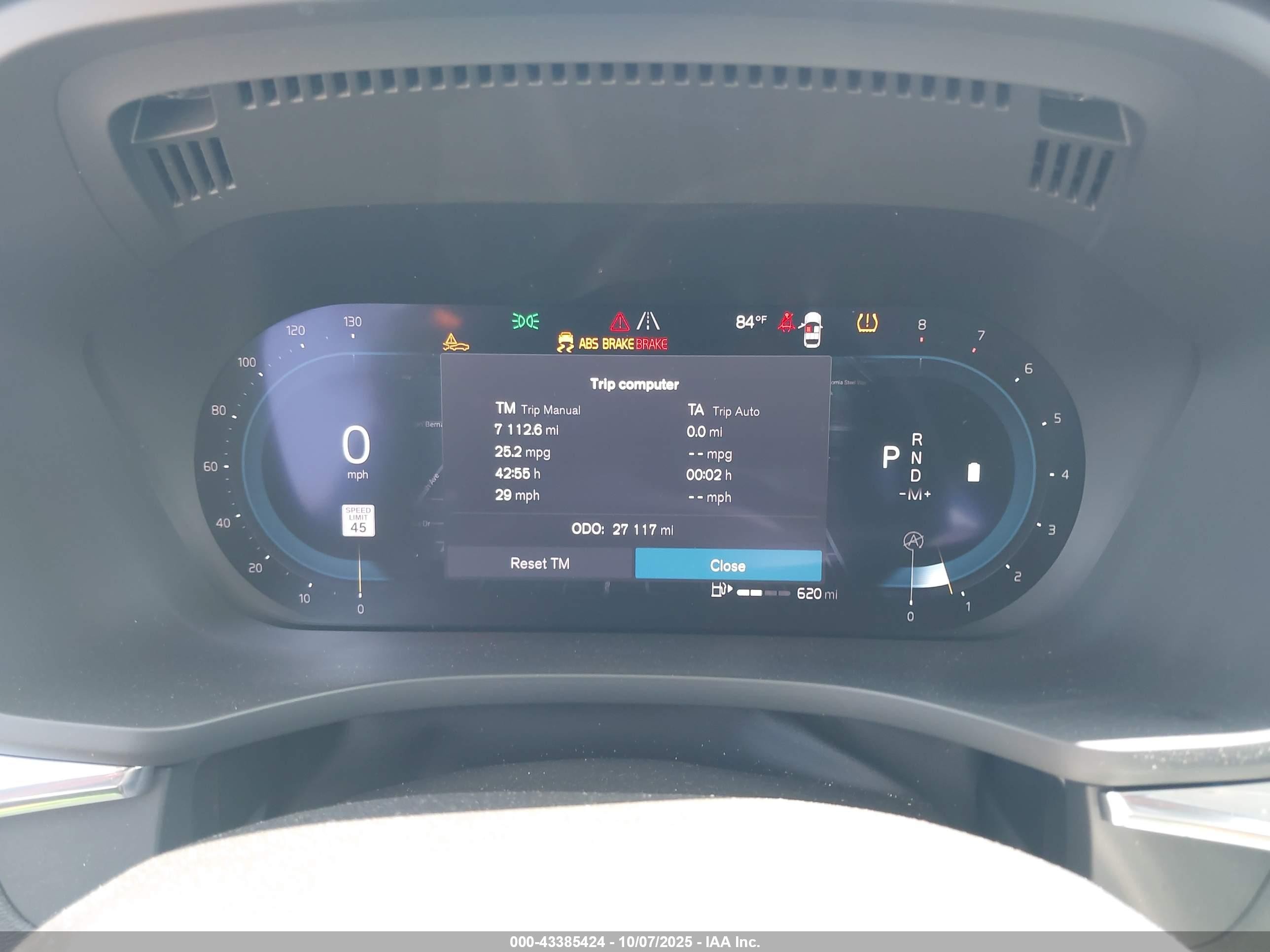 2023 Volvo Xc60 B5 Plus Dark Theme Silver vin: YV4L12DL6P1375869