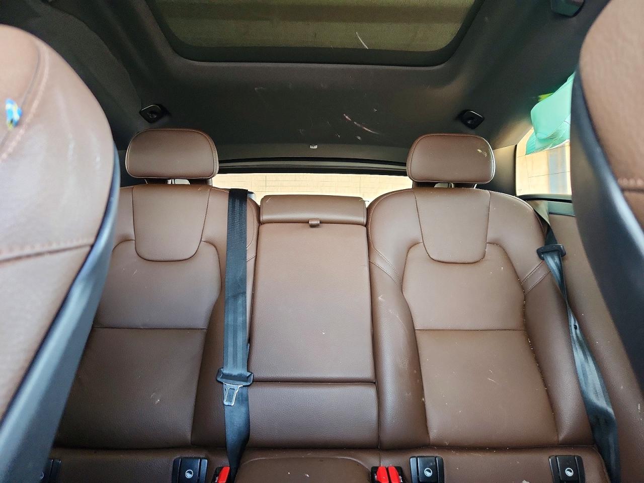 2023 Volvo Xc60 Plus White vin: YV4L12DN6P1374111