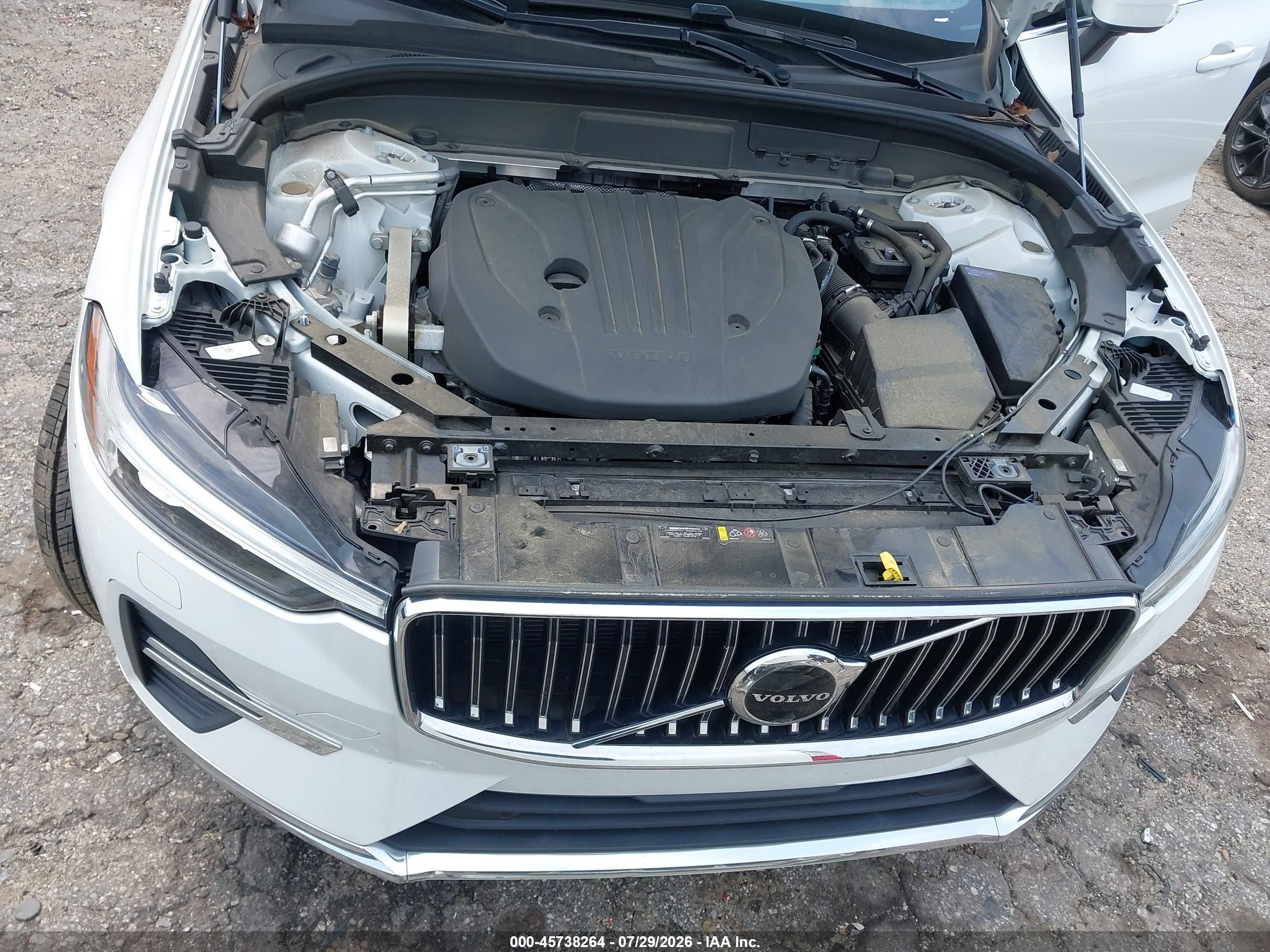 2023 Volvo Xc60 B5 Plus Bright Theme White vin: YV4L12DNXP1259558