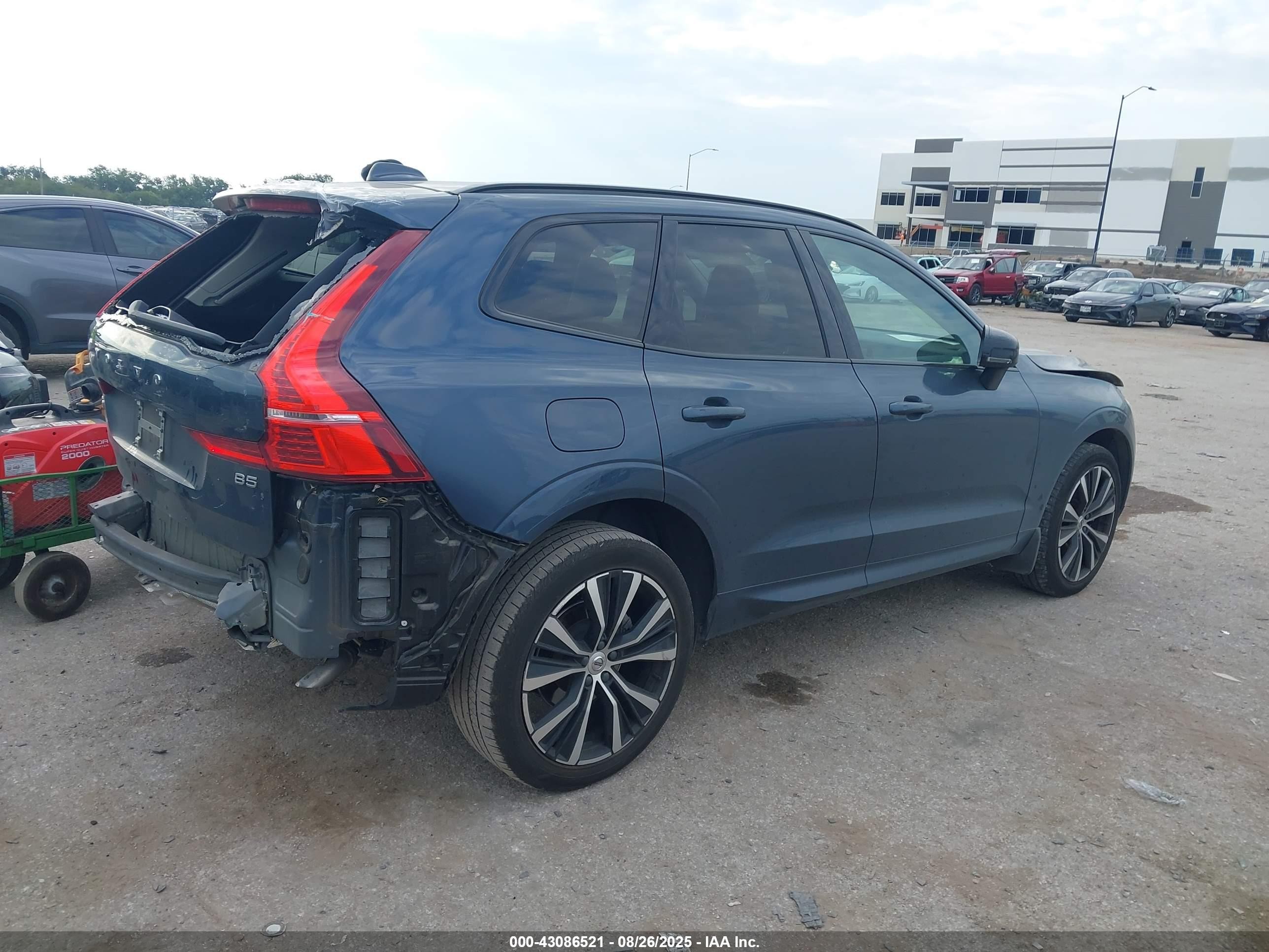 2023 Volvo Xc60 B5 Plus Dark Theme Blue vin: YV4L12DW4P1305863