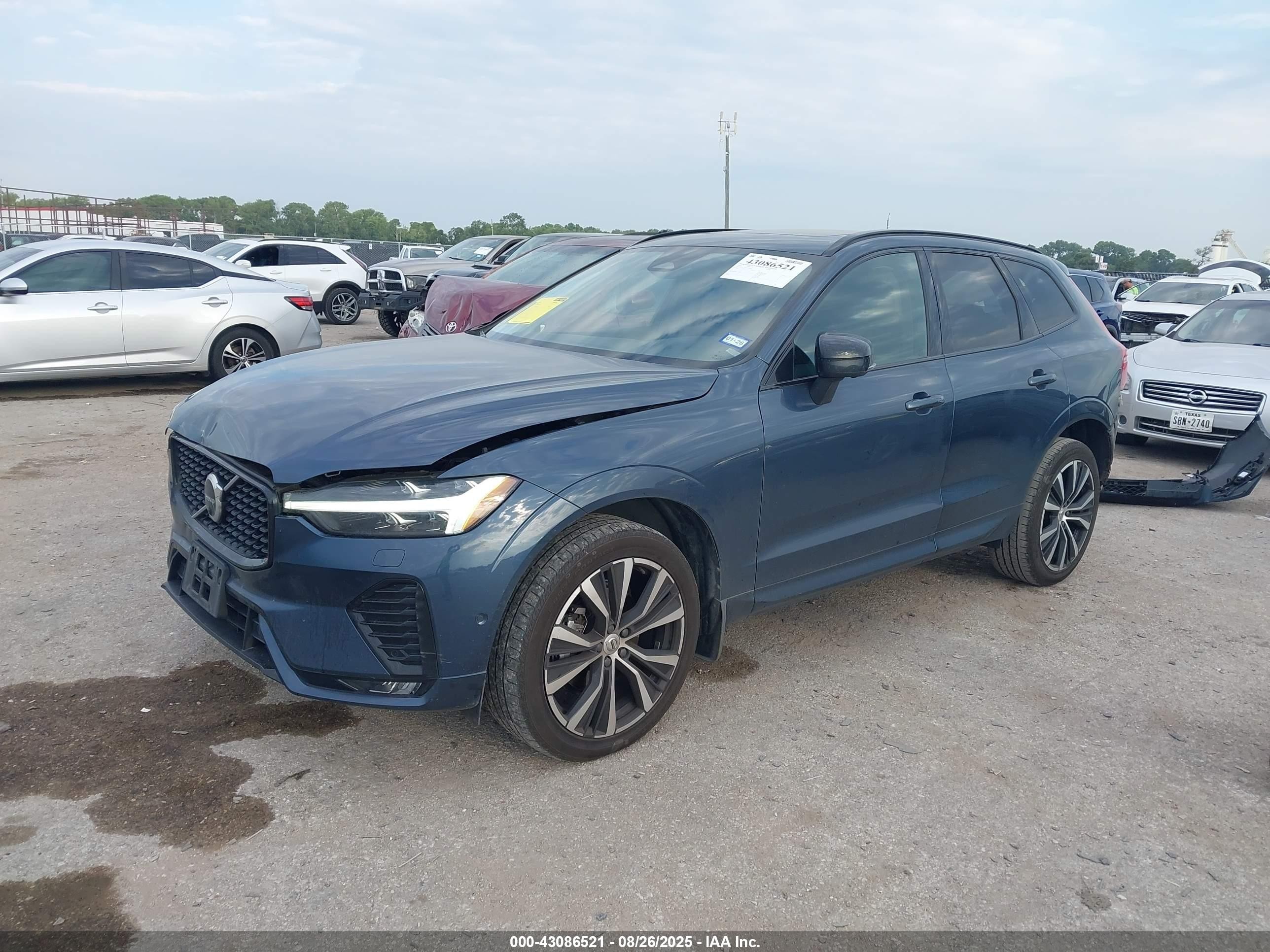 2023 Volvo Xc60 B5 Plus Dark Theme Blue vin: YV4L12DW4P1305863