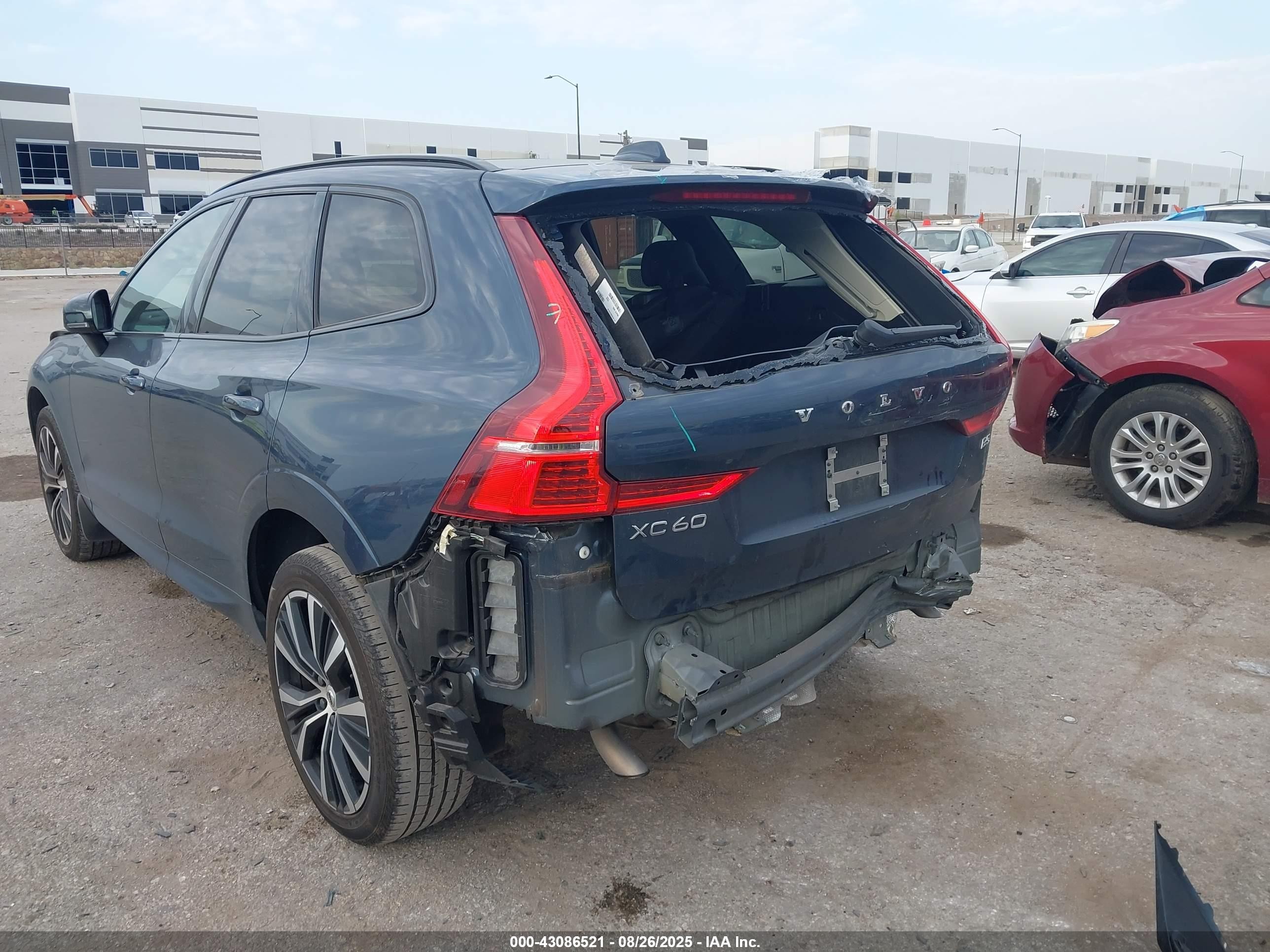 2023 Volvo Xc60 B5 Plus Dark Theme Blue vin: YV4L12DW4P1305863