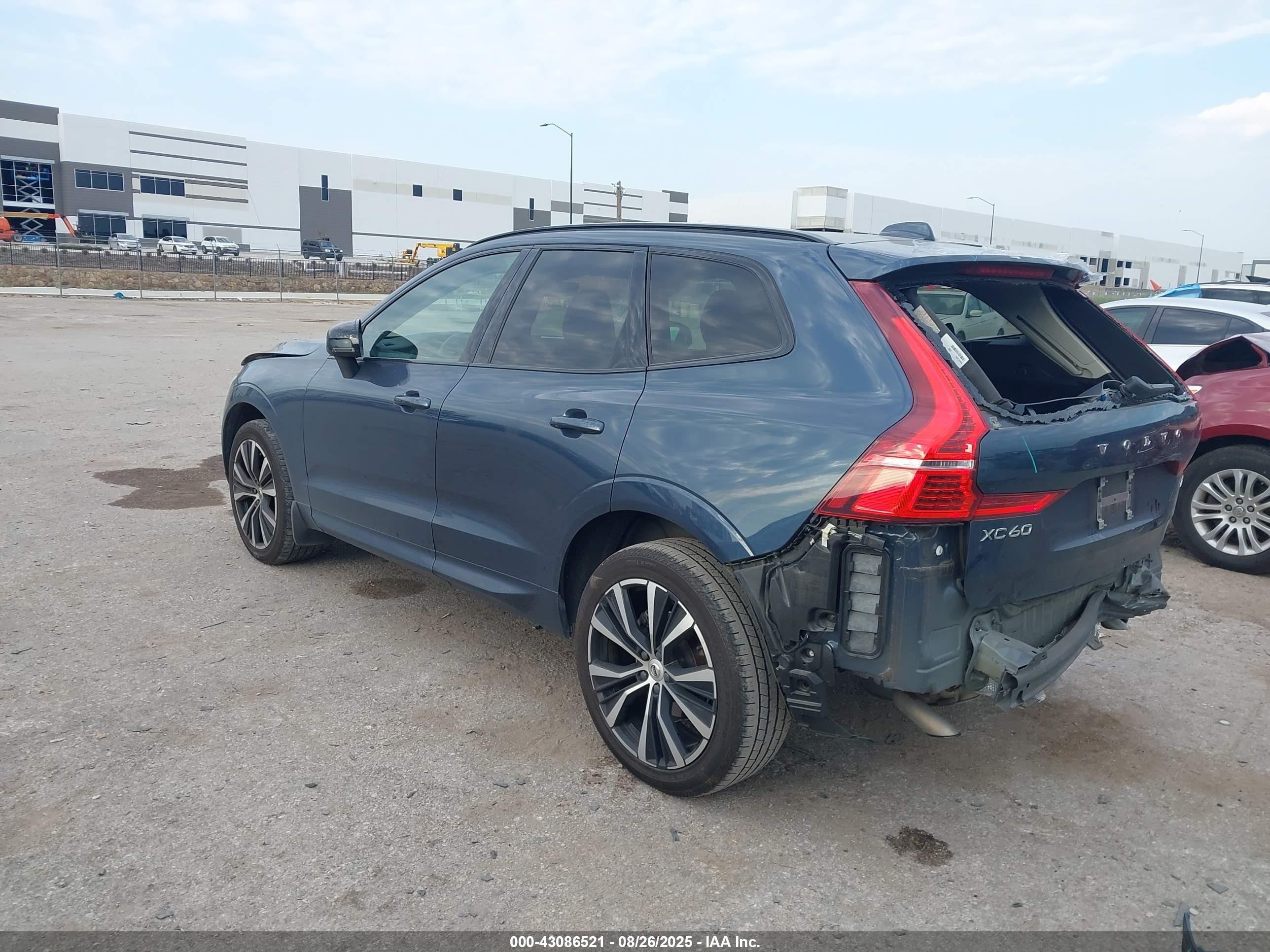 2023 Volvo Xc60 B5 Plus Dark Theme Blue vin: YV4L12DW4P1305863