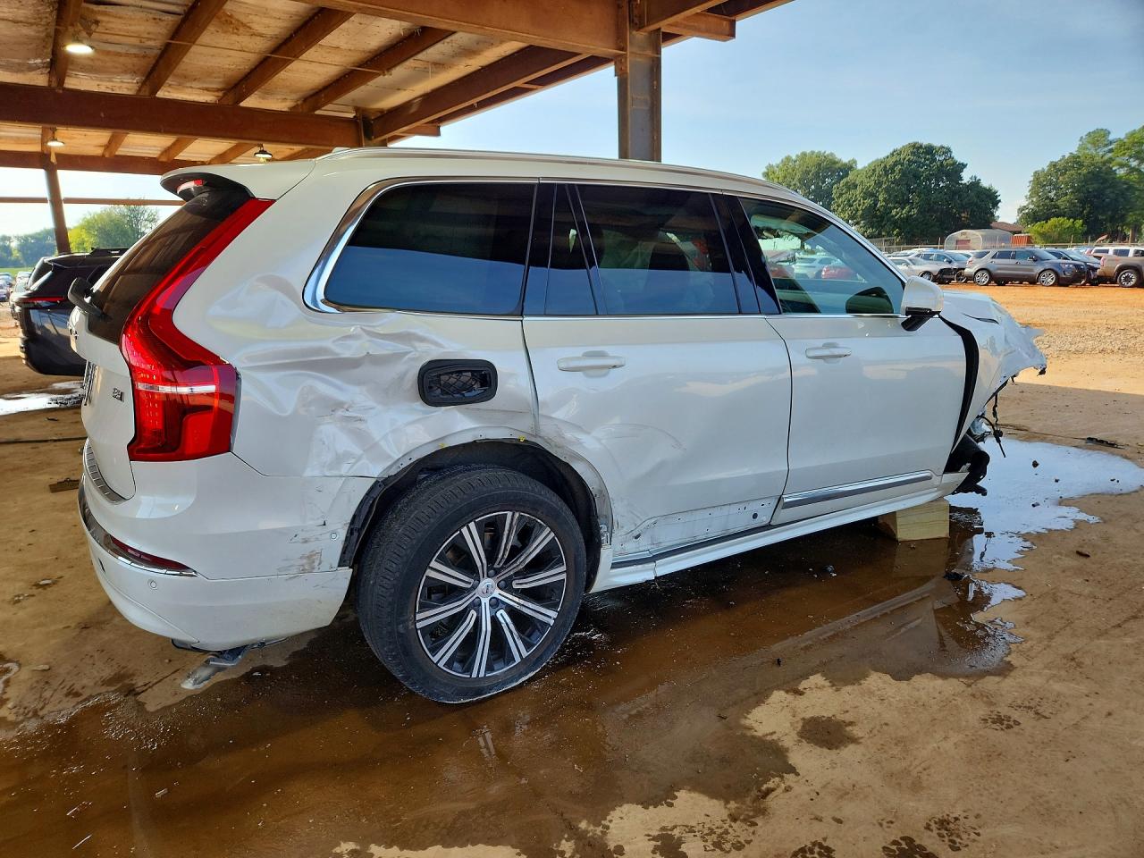 2024 Volvo Xc90 Plus White vin: YV4L12PE8R1147453