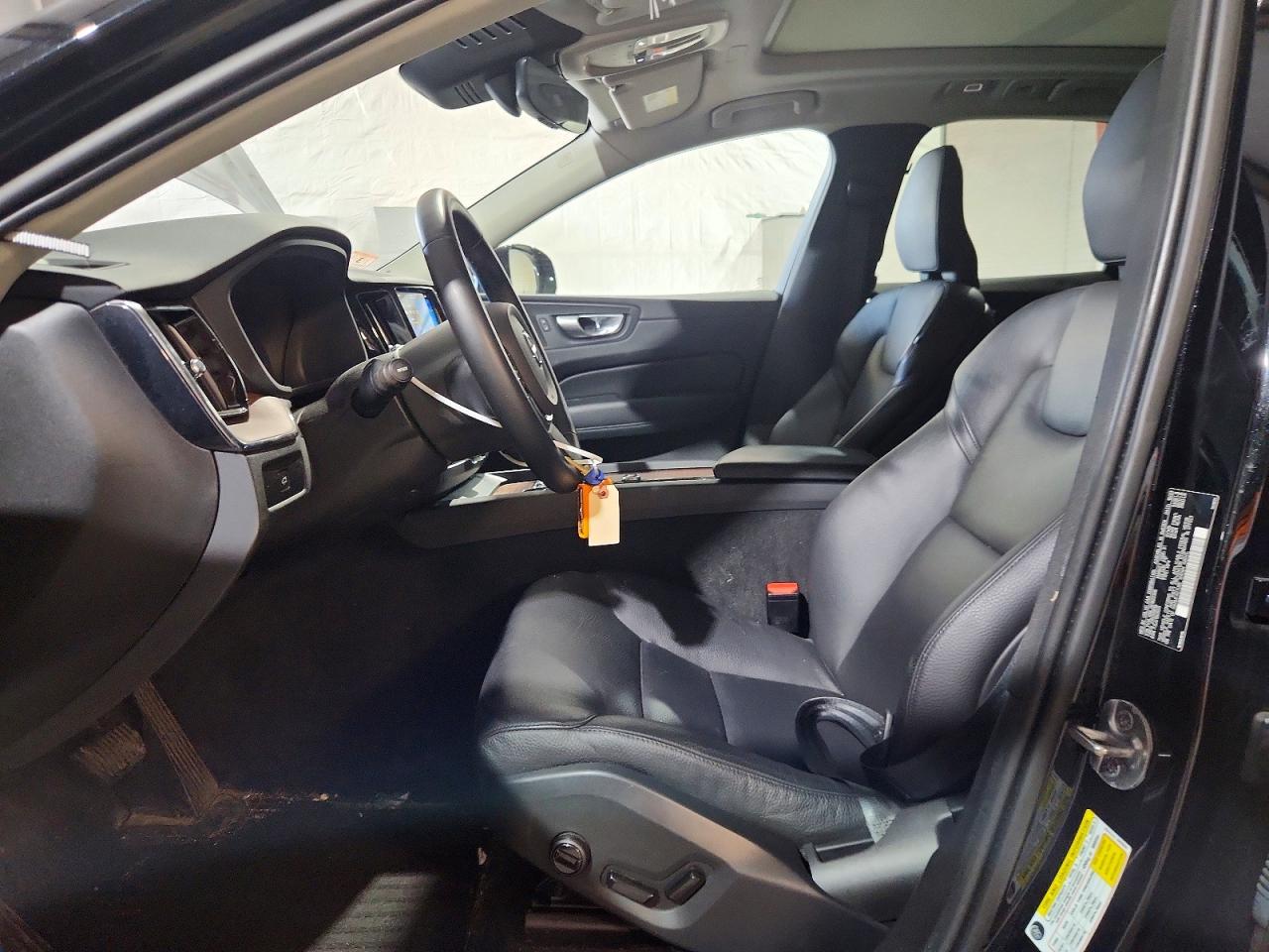 2024 Volvo Xc60 Plus Black vin: YV4L12RL2R1822306