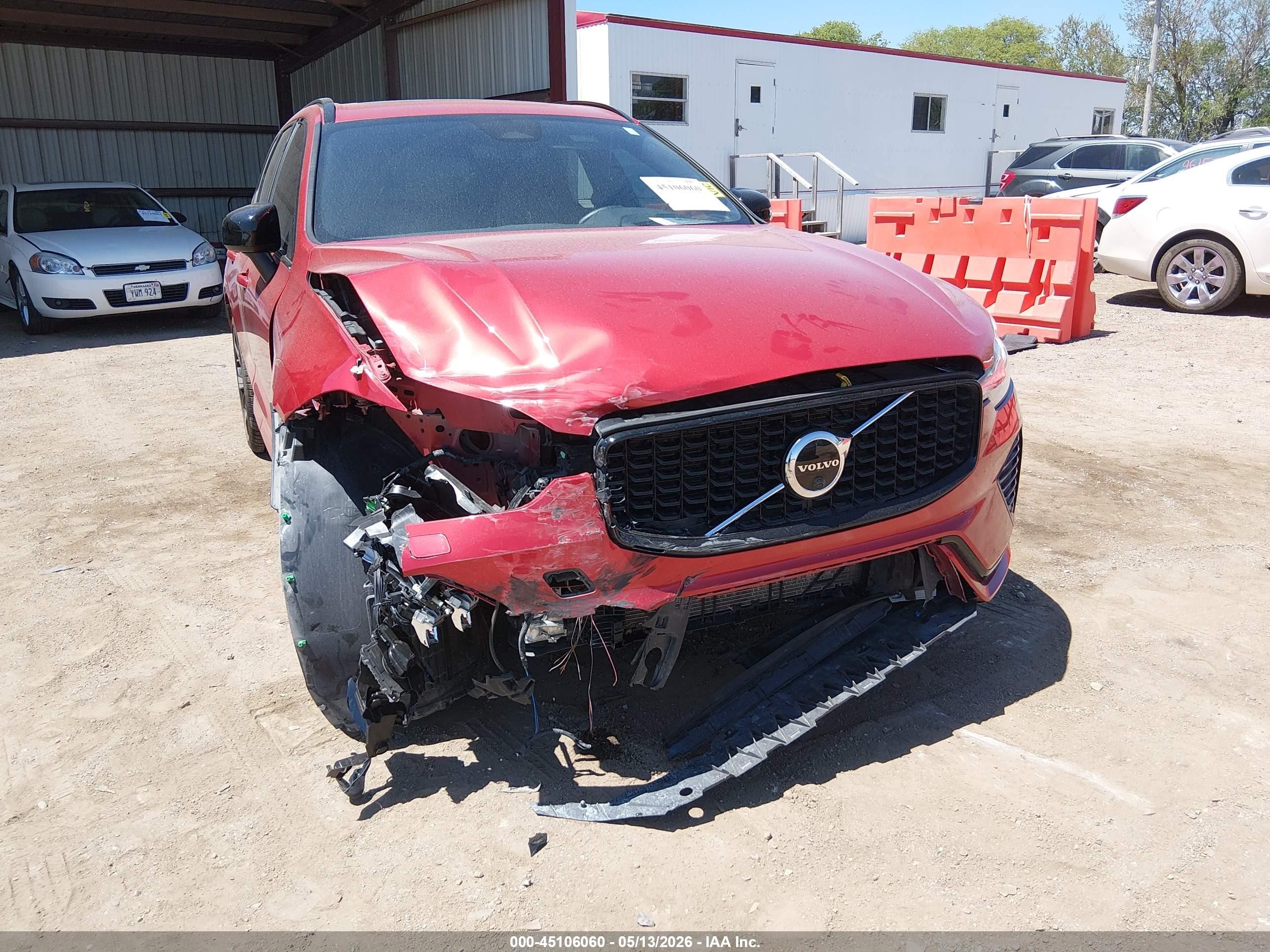 2022 Volvo Xc60 B5 R-design Red vin: YV4L12RM3N1075267