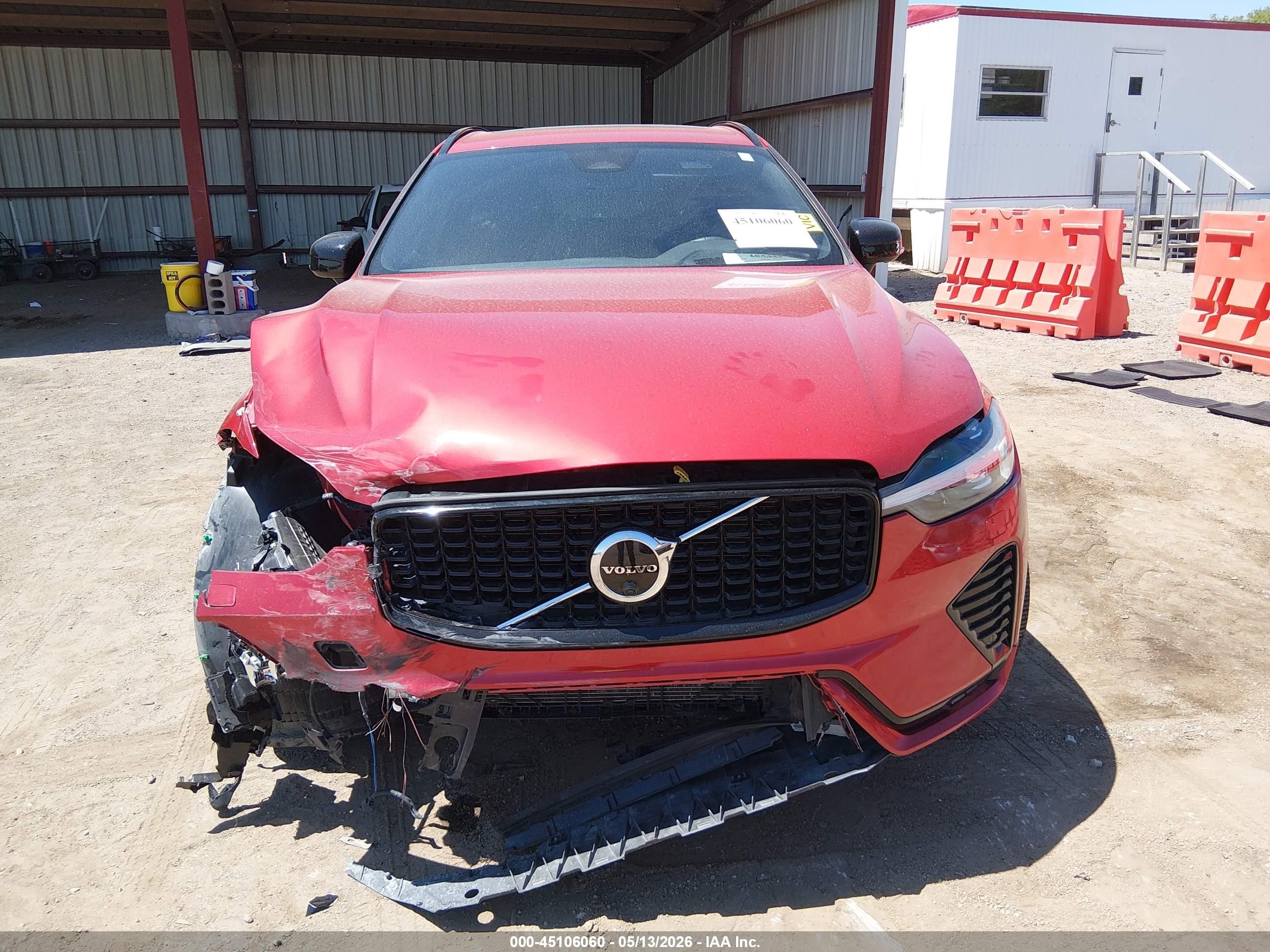 2022 Volvo Xc60 B5 R-design Red vin: YV4L12RM3N1075267