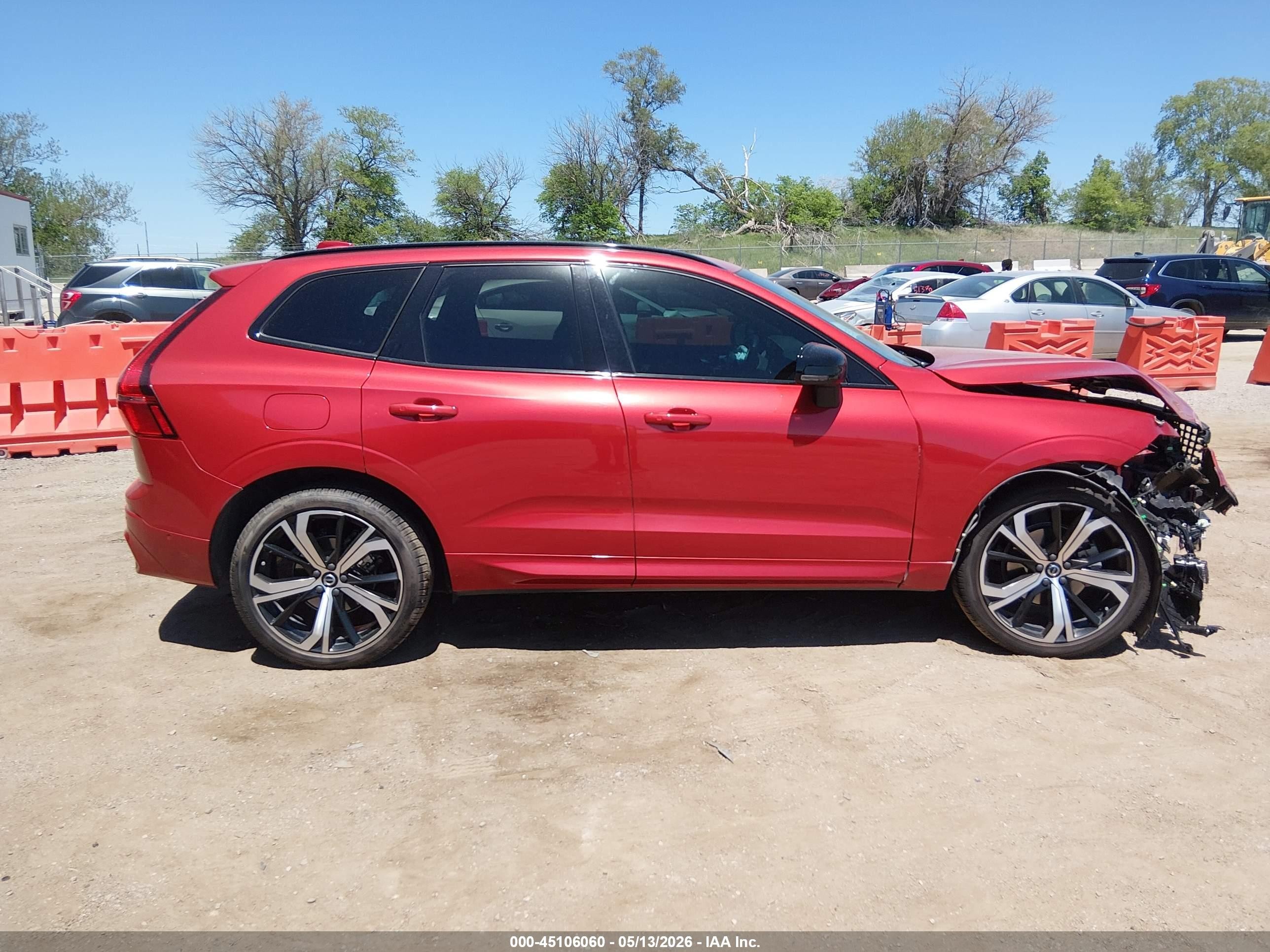 2022 Volvo Xc60 B5 R-design Red vin: YV4L12RM3N1075267