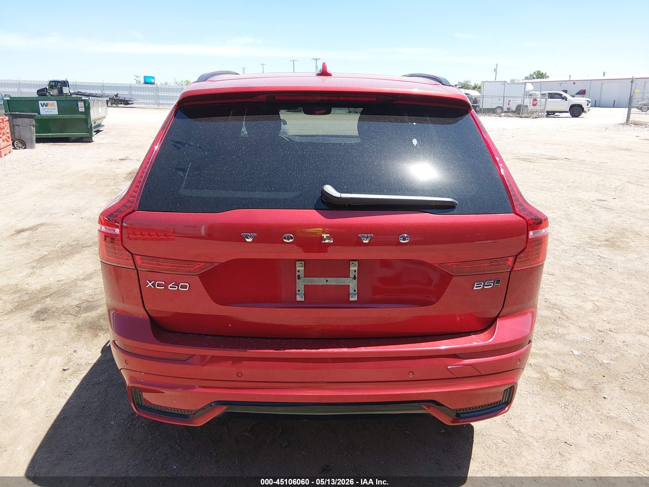 2022 Volvo Xc60 B5 R-design Red vin: YV4L12RM3N1075267