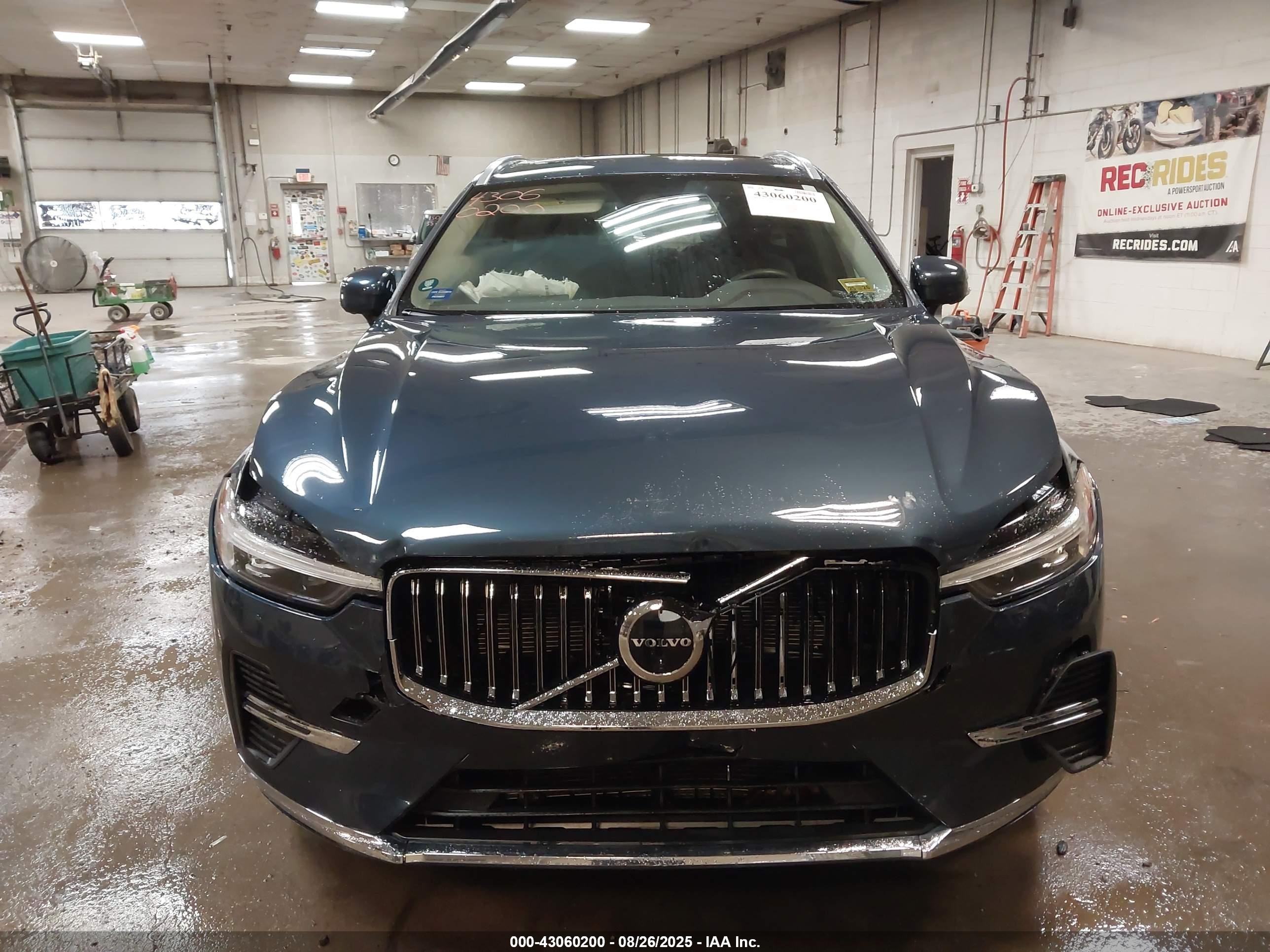 2023 Volvo Xc60 B5 Plus Bright Theme Синий vin: YV4L12RN0P1378969