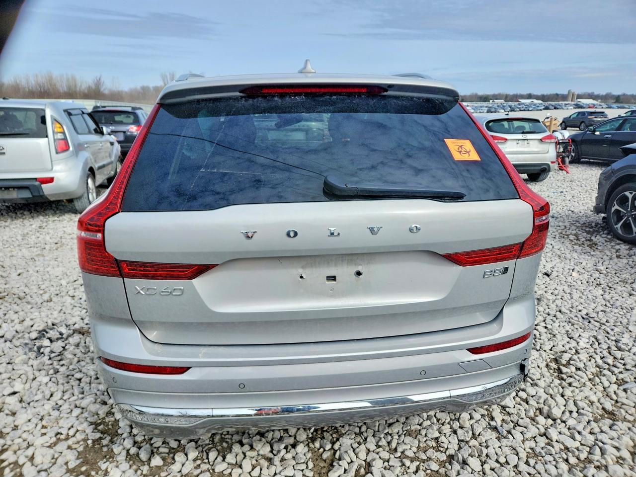 2023 Volvo Xc60 Plus Silver vin: YV4L12RN9P1296609
