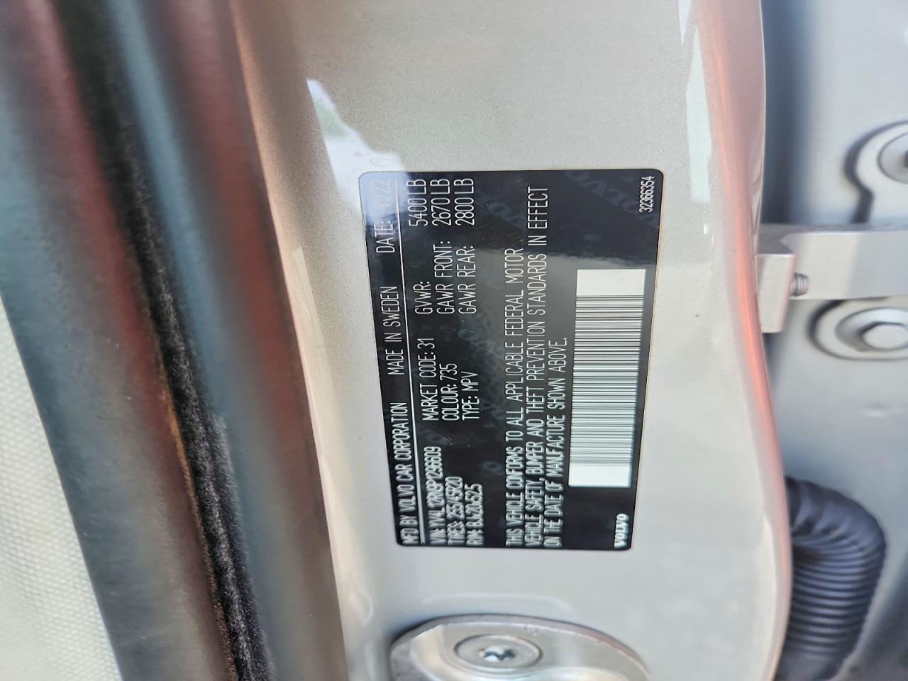 2023 Volvo Xc60 Plus Silver vin: YV4L12RN9P1296609