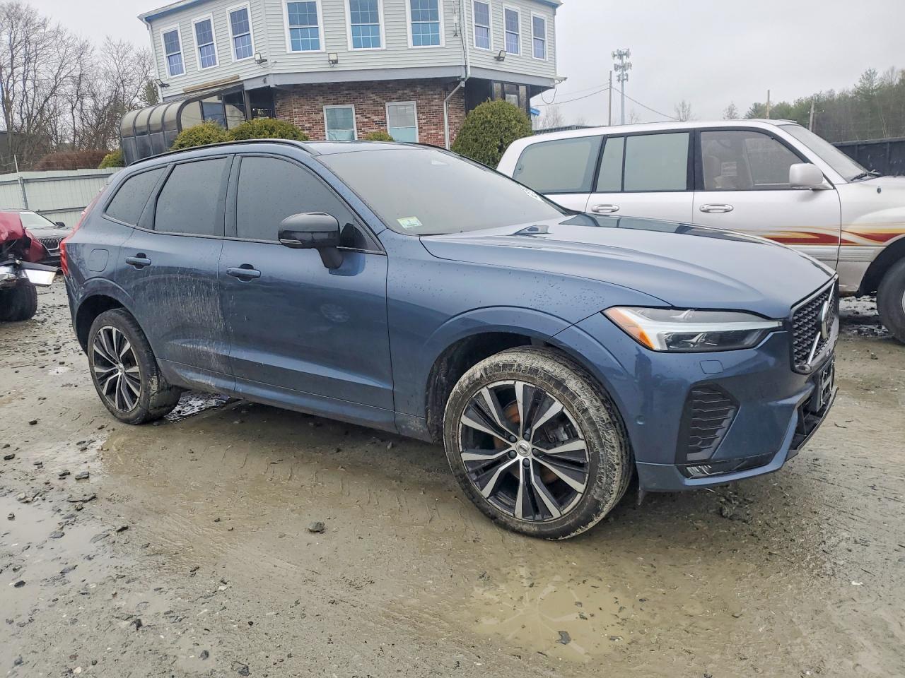 2023 Volvo Xc60 Plus Blue vin: YV4L12RWXP1204058