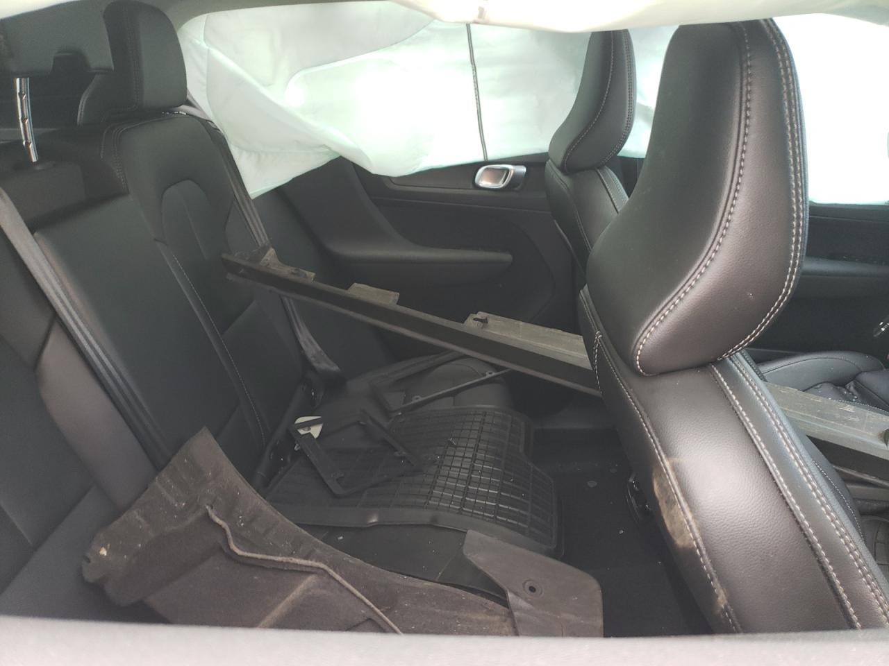 2025 Volvo Xc40 Plus Black vin: YV4L12UE0S2485658