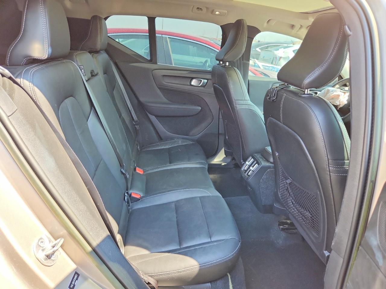 2023 Volvo Xc40 Plus Gray vin: YV4L12UE4P2949672