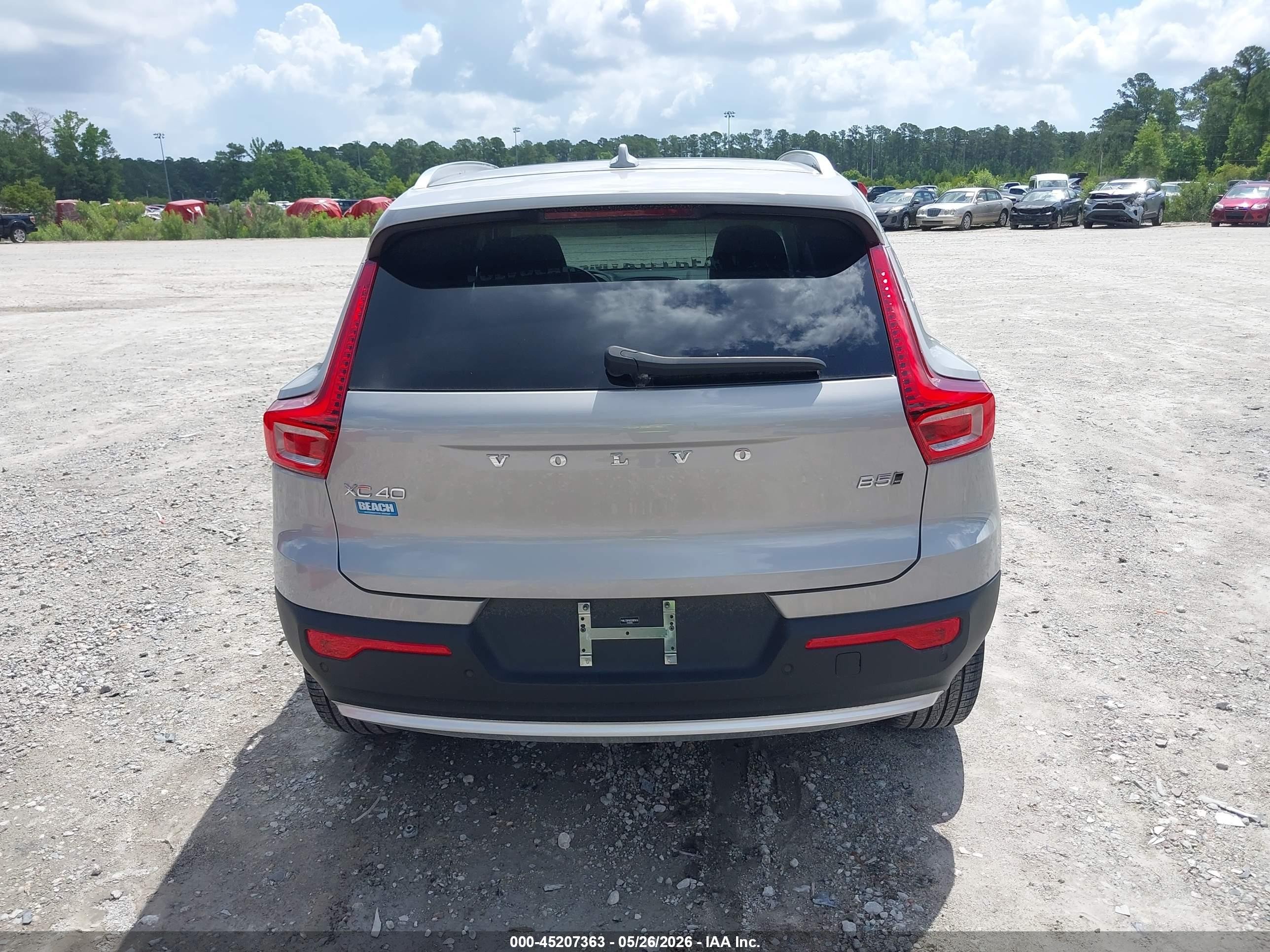 2025 Volvo Xc40 B5 Ultra Bright Theme Серебряный vin: YV4L12UF6S2597616