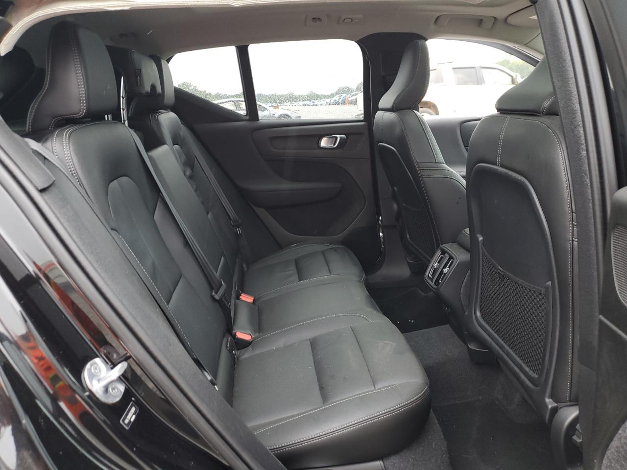 2024 Volvo Xc40 Core Black vin: YV4L12UK8R2286860