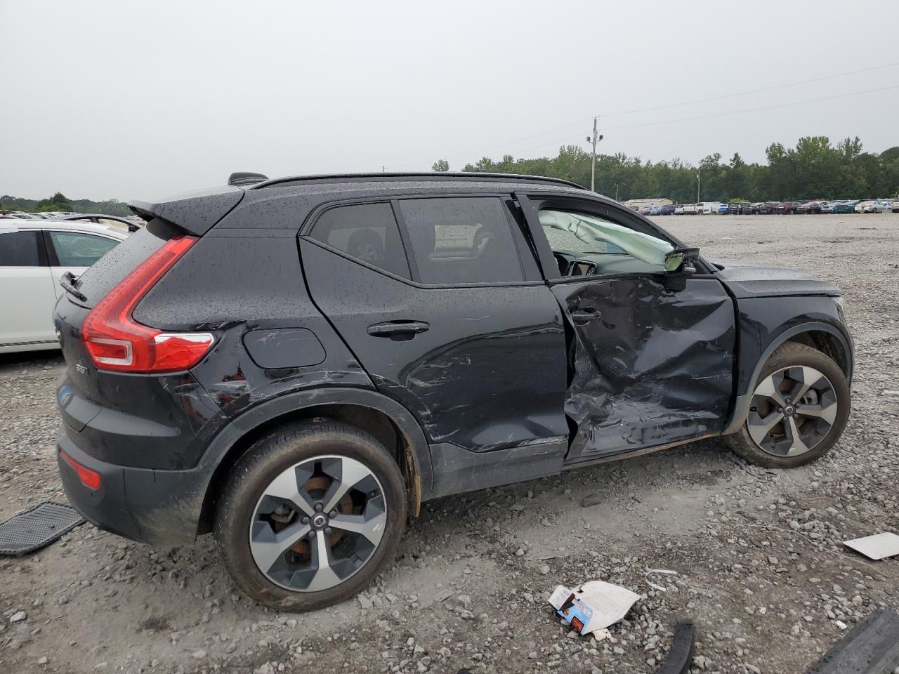 2024 Volvo Xc40 Core Black vin: YV4L12UK8R2286860