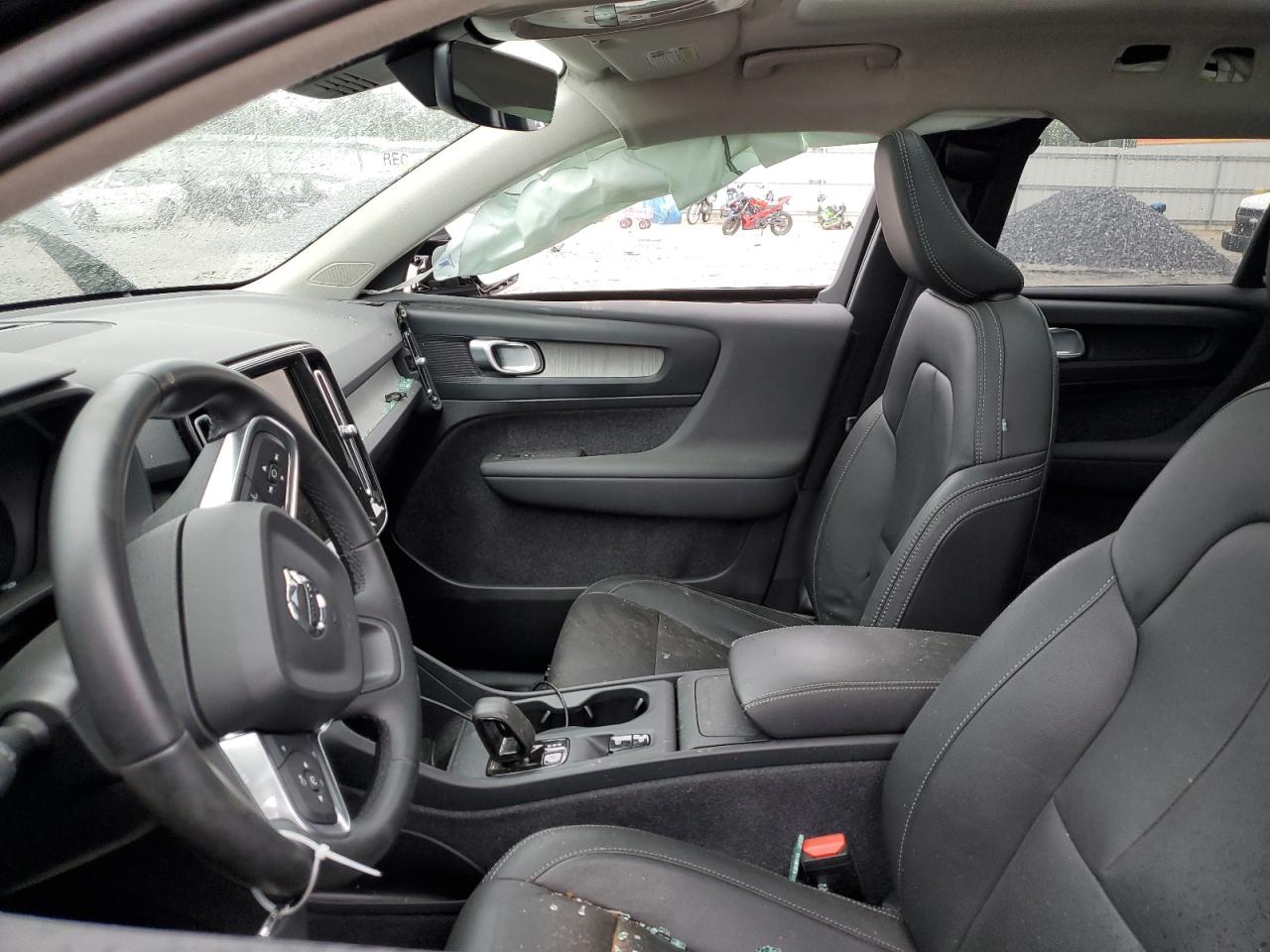 2024 Volvo Xc40 Core Black vin: YV4L12UK8R2286860