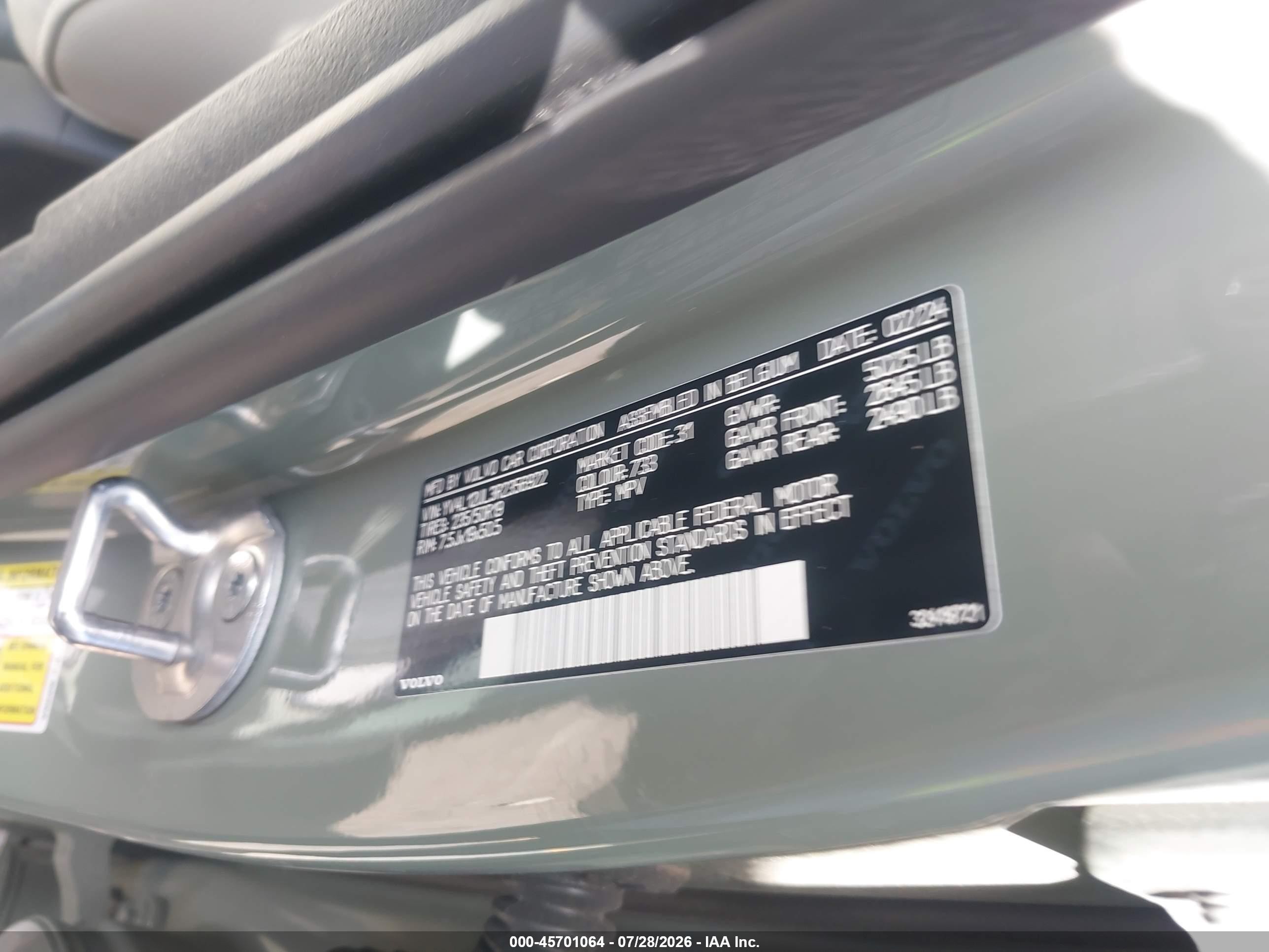 2024 Volvo Xc40 B5 Plus Dark Theme Green vin: YV4L12UL3R2356922