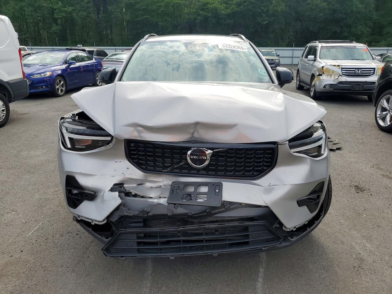 2023 Volvo Xc40 Ultimate Gray vin: YV4L12UX8P2063078