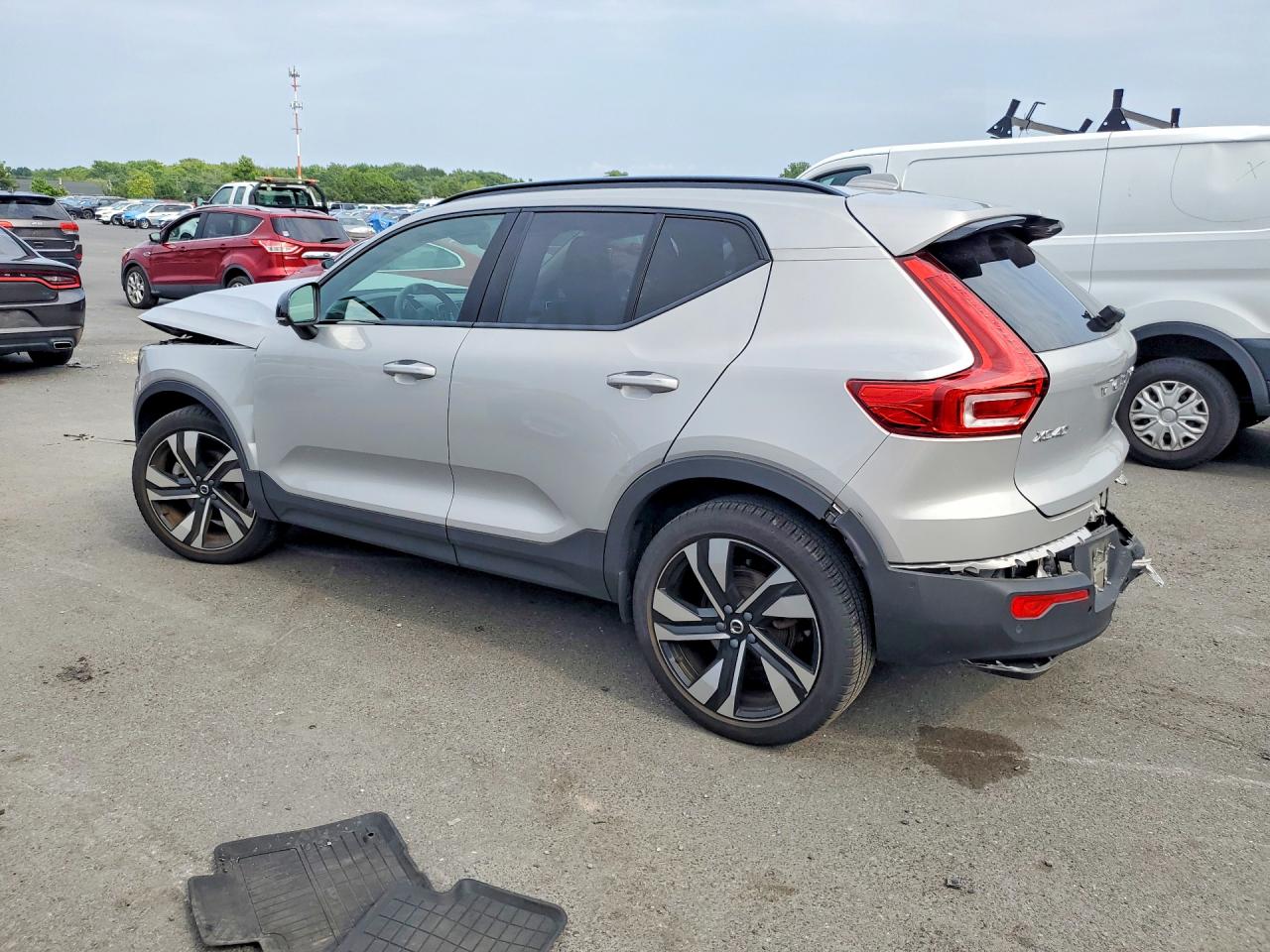 2023 Volvo Xc40 Ultimate Gray vin: YV4L12UX8P2063078