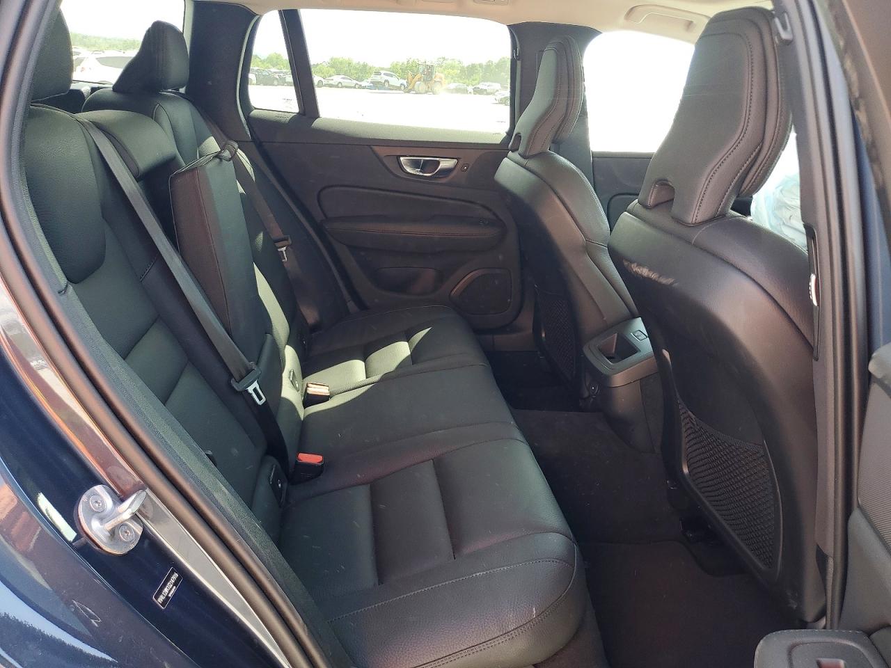 2025 Volvo V60 Cross Country Plus Blue vin: YV4L12WK1S2147916