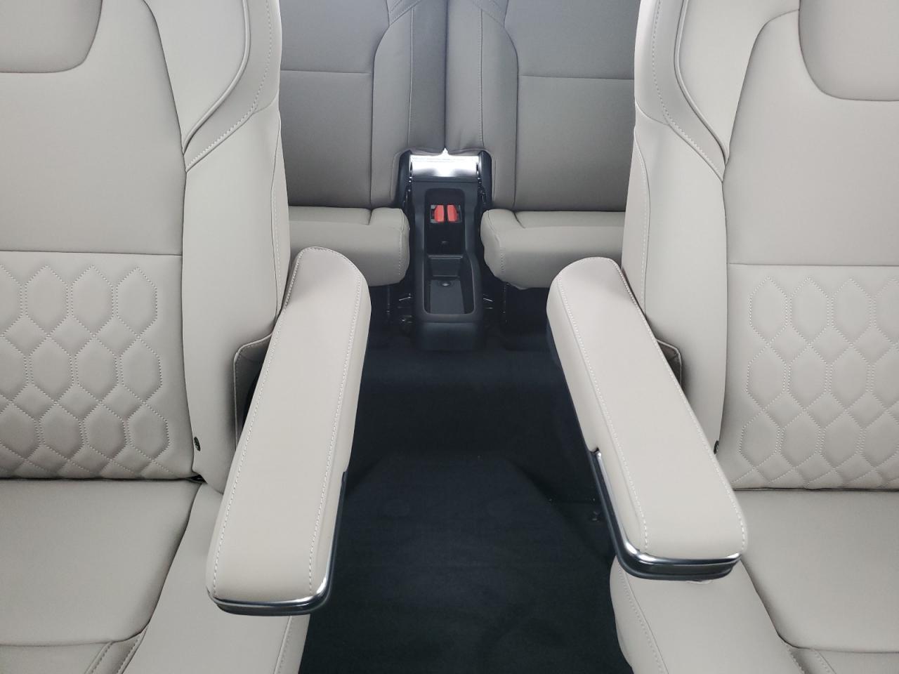 2025 Volvo Xc90 Plus Серый vin: YV4M12JBXS1358064
