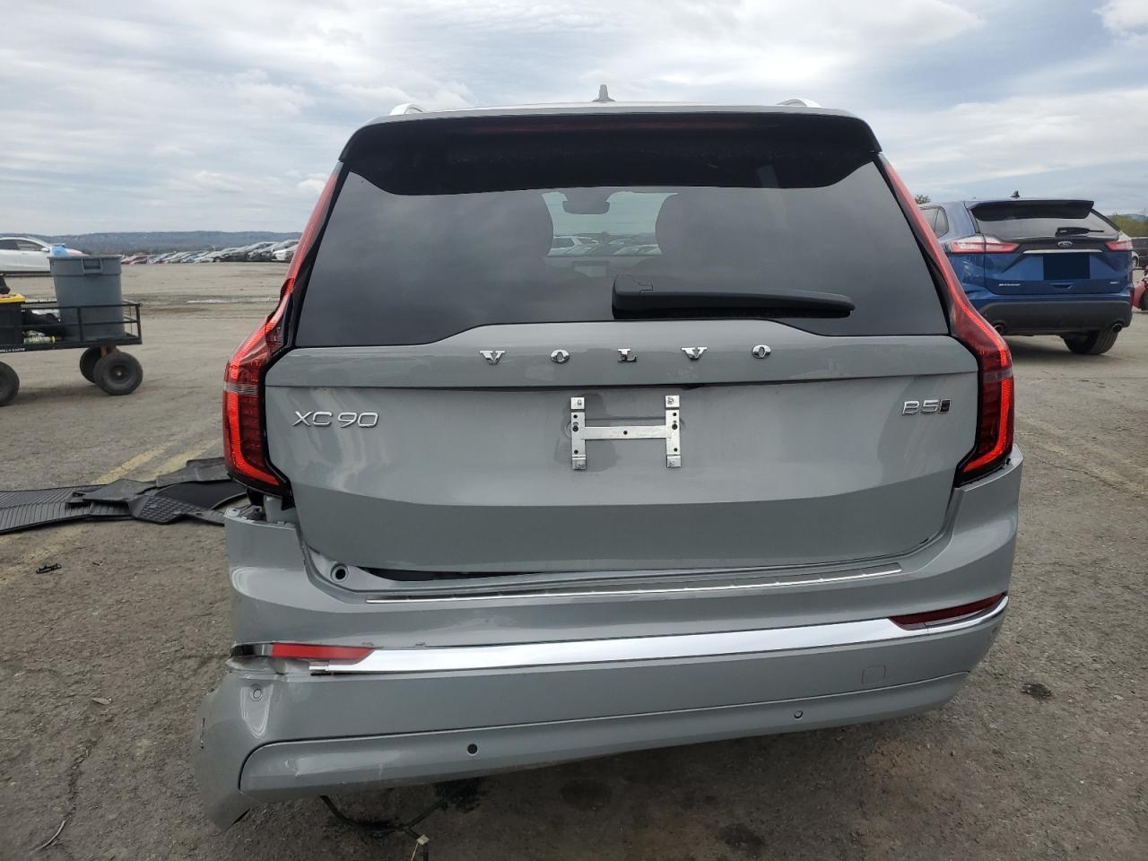 2025 Volvo Xc90 Plus Серый vin: YV4M12JBXS1358064