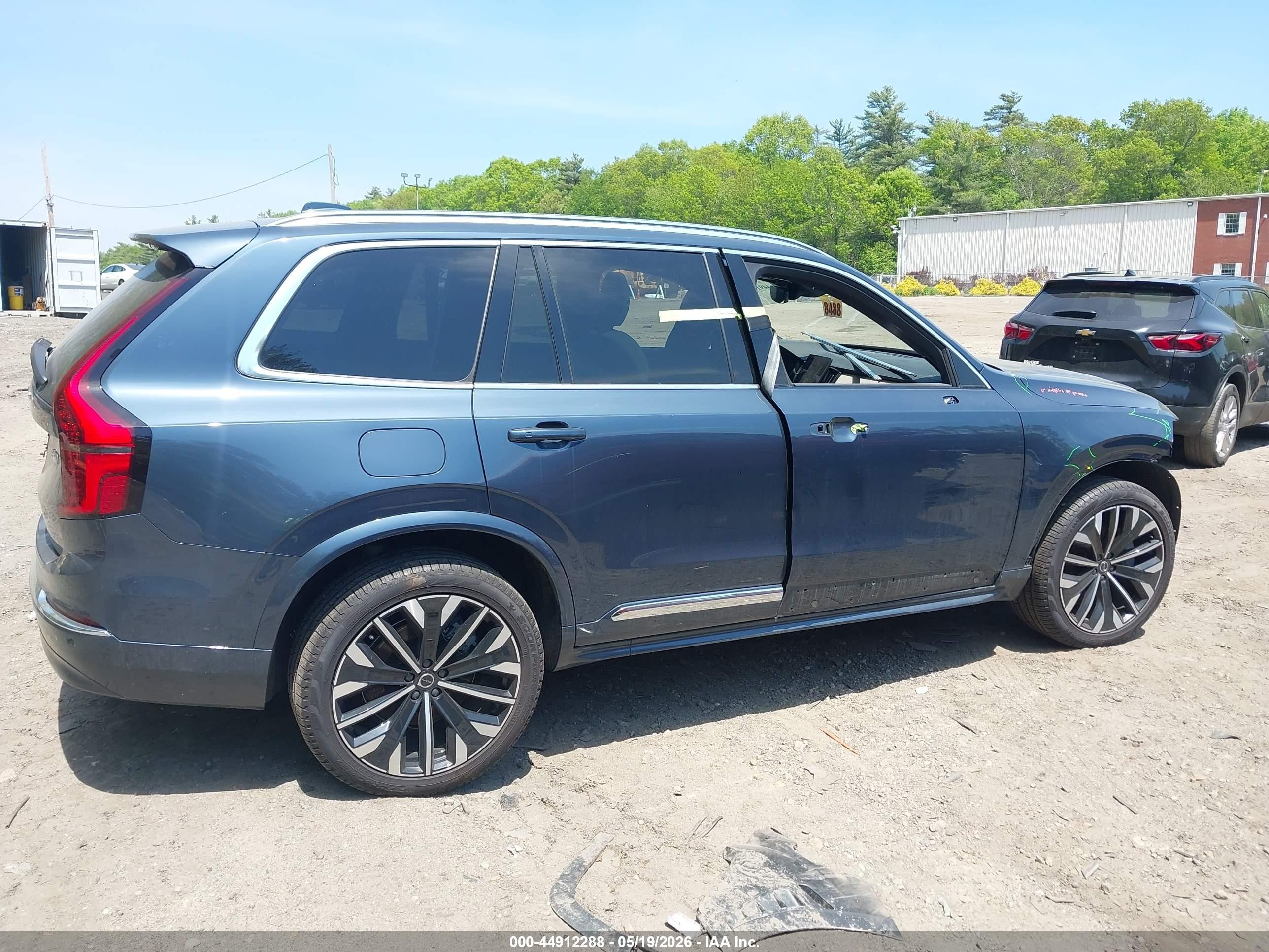 2025 Volvo Xc90 B5 Core Light Blue vin: YV4M12PA6S1378407